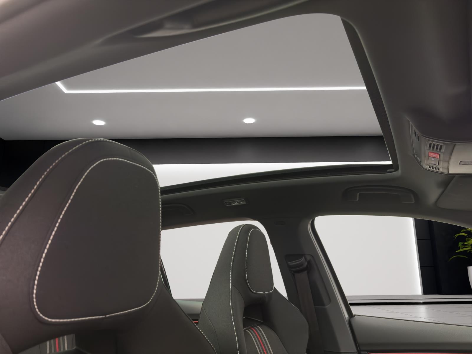 Skoda Kamiq MONTE CARLO DSG PANO MATRIX KAM 17 SMARTL.