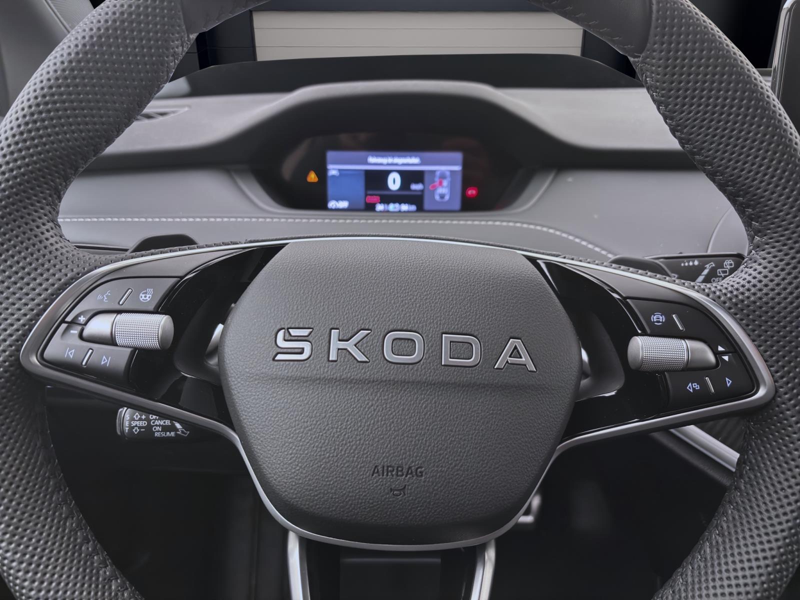 Skoda Elroq 60 SPORTLINE AHK NAV KAM 20 pACC WÄRMEP. MATRIX