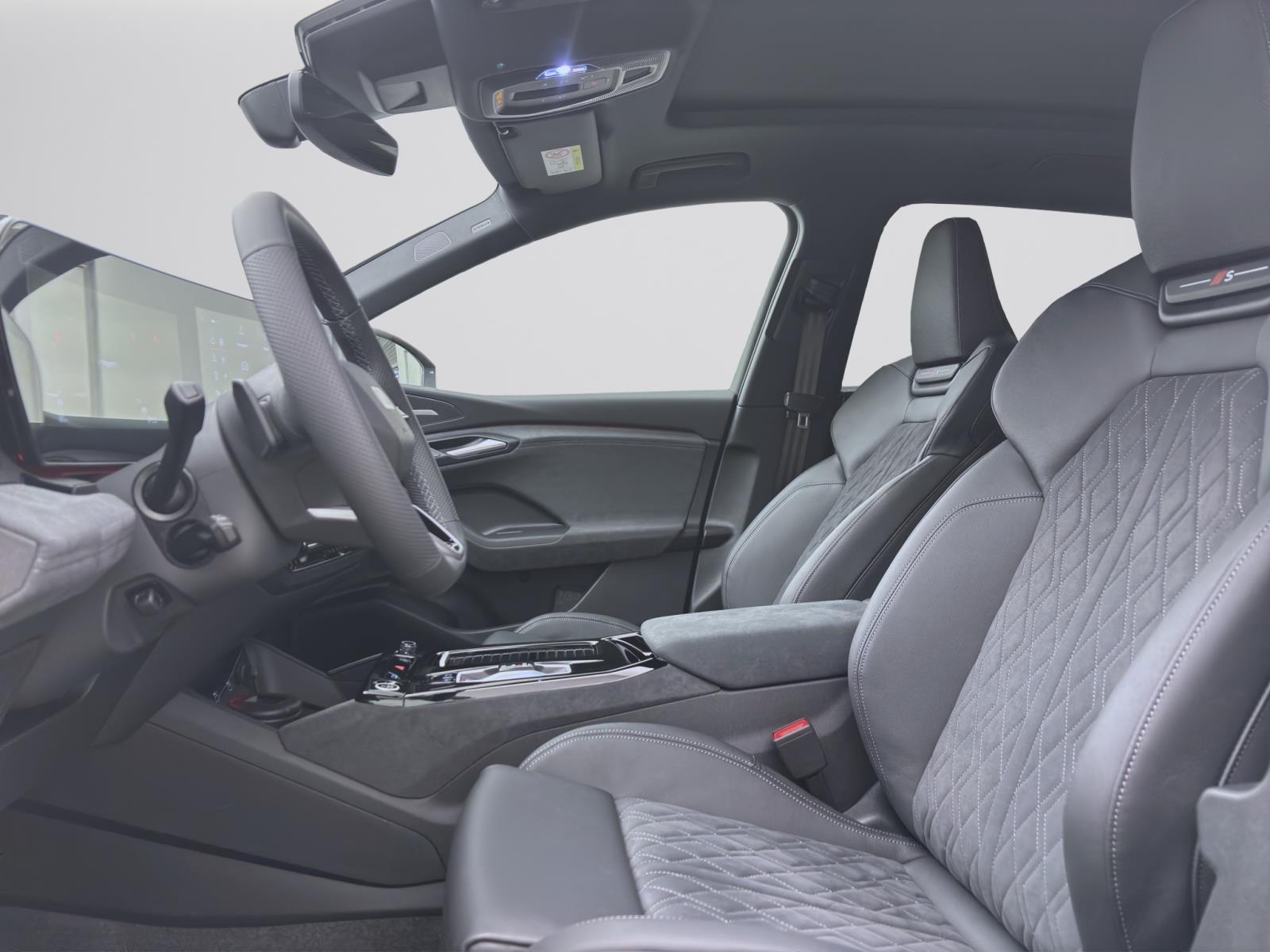 Audi Q6 e-tron SUV performance 225 kW