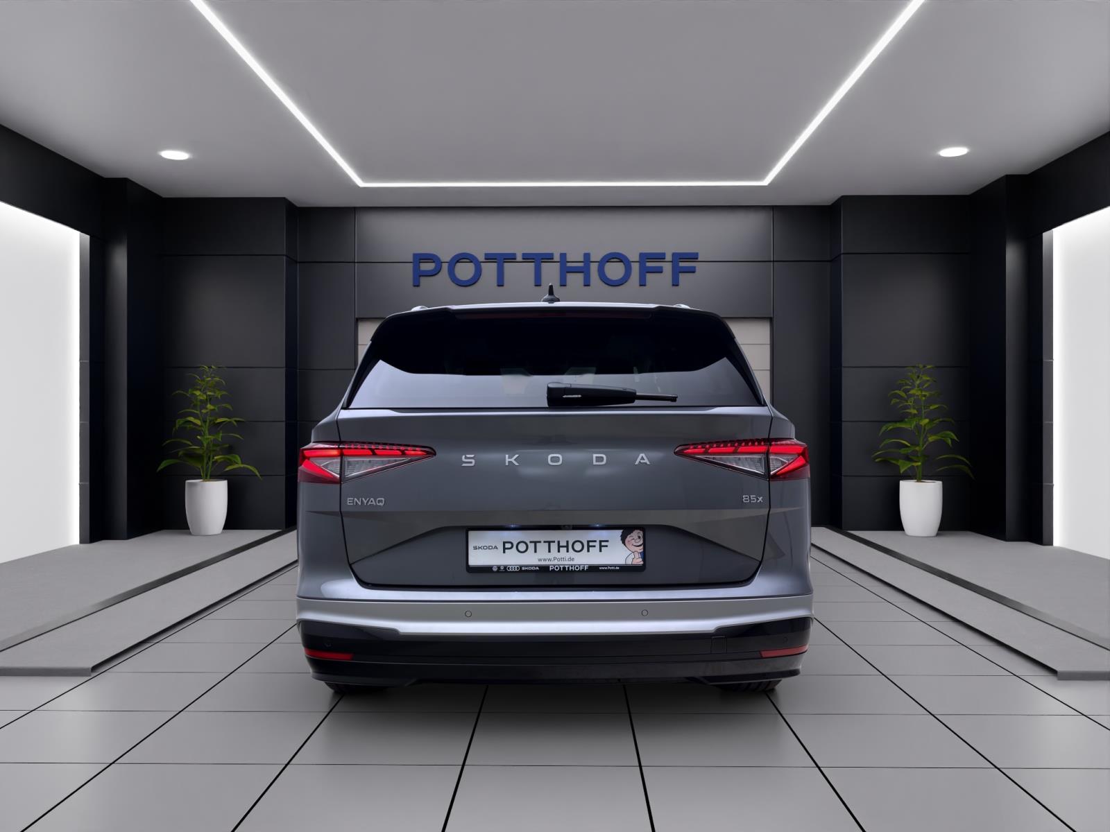 Skoda ENYAQ iV 85X NEUES MODELL MAXX AHK 21 PANO pACC WÄRMEP. WINTER-P.