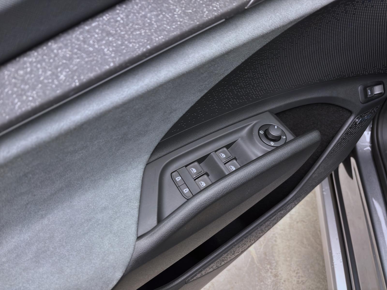 Skoda ENYAQ iV 85X NEUES MODELL MAXX AHK 21 PANO pACC WÄRMEP. WINTER-P.
