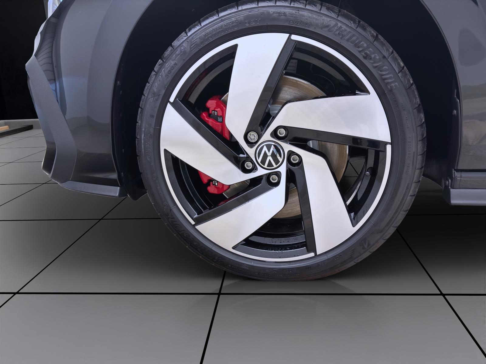 Volkswagen Golf GTI 2.0 TSI DSG