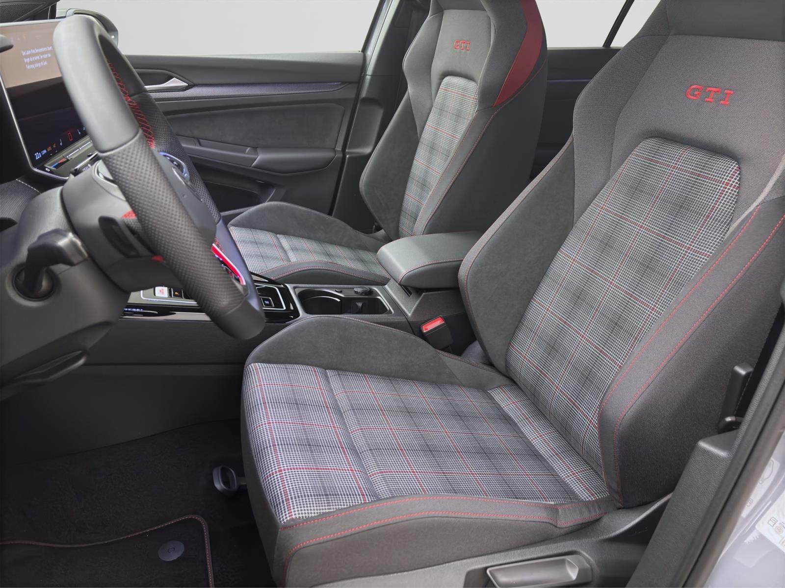 Volkswagen Golf GTI PDC NAVI HuD ACC LM18