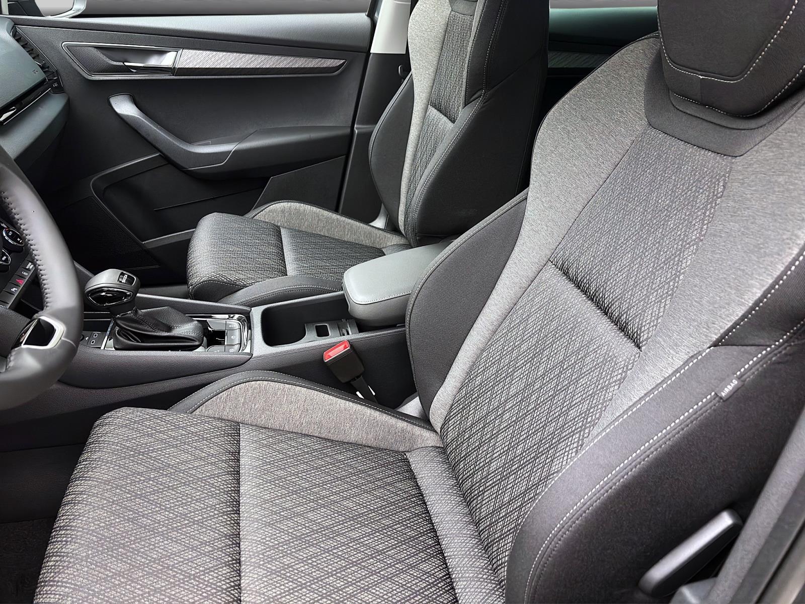 Bild 8: Skoda Karoq TOUR DSG AHK ASSISTENZ+ WINTER+ KOMFORTNAV