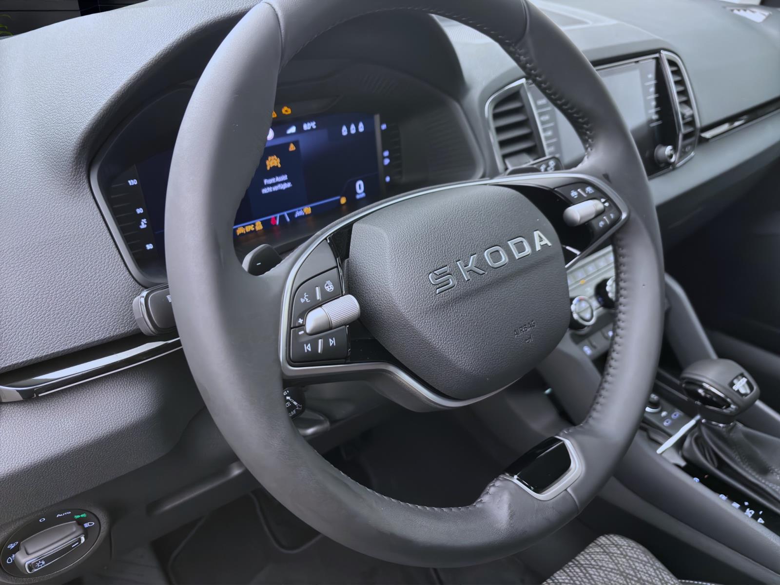 Bild 10: Skoda Karoq TOUR DSG AHK ASSISTENZ+ WINTER+ KOMFORTNAV