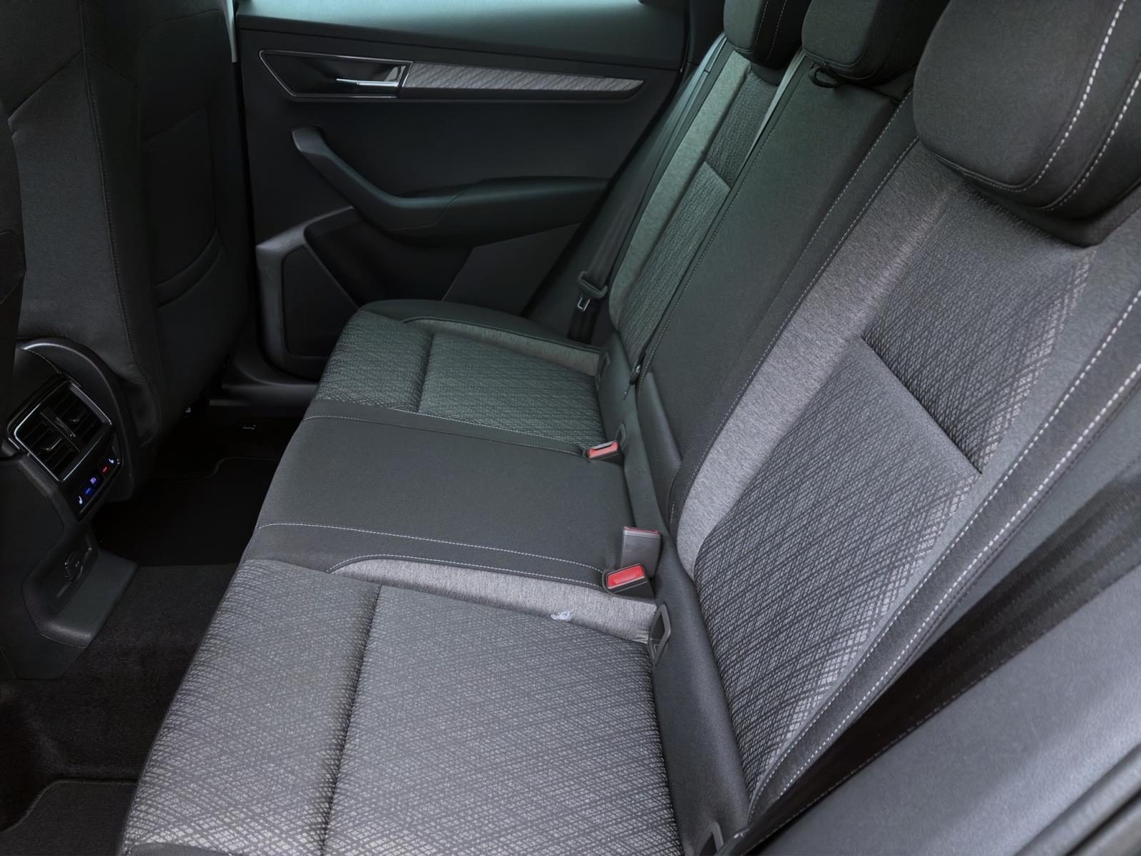 Bild 14: Skoda Karoq TOUR DSG AHK ASSISTENZ+ WINTER+ KOMFORTNAV