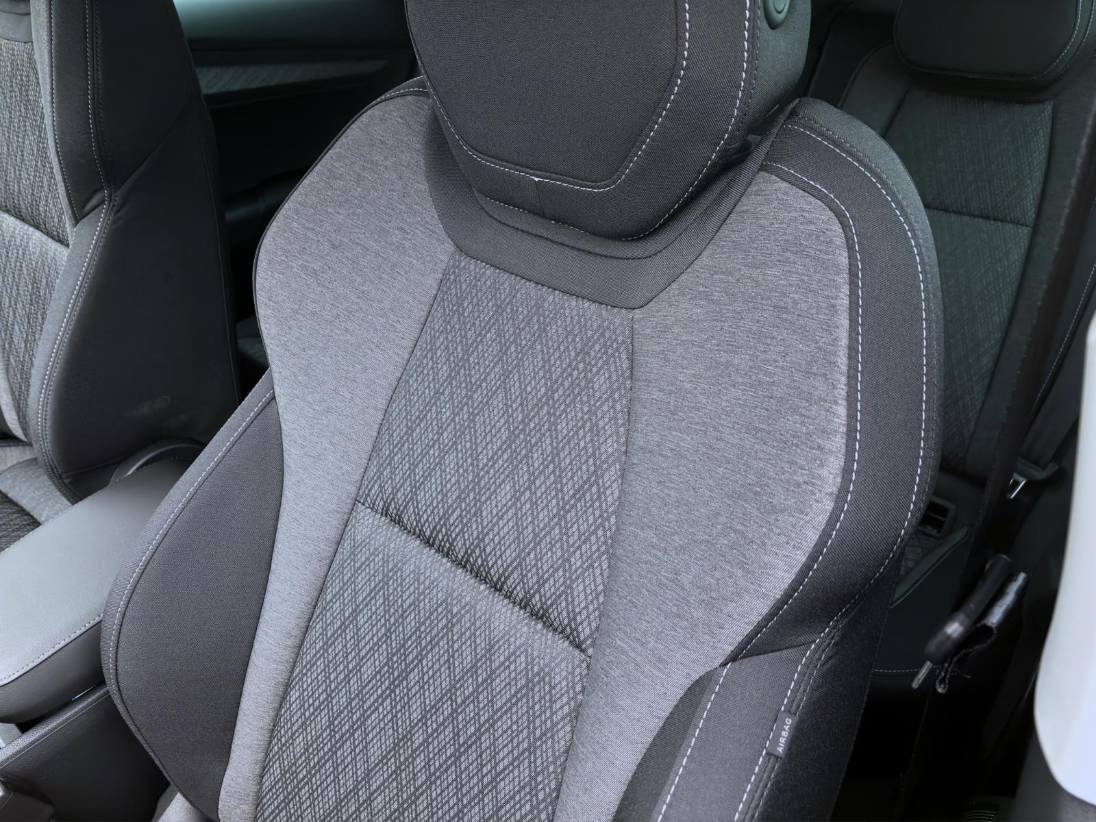 Bild 16: Skoda Karoq TOUR DSG AHK ASSISTENZ+ WINTER+ KOMFORTNAV