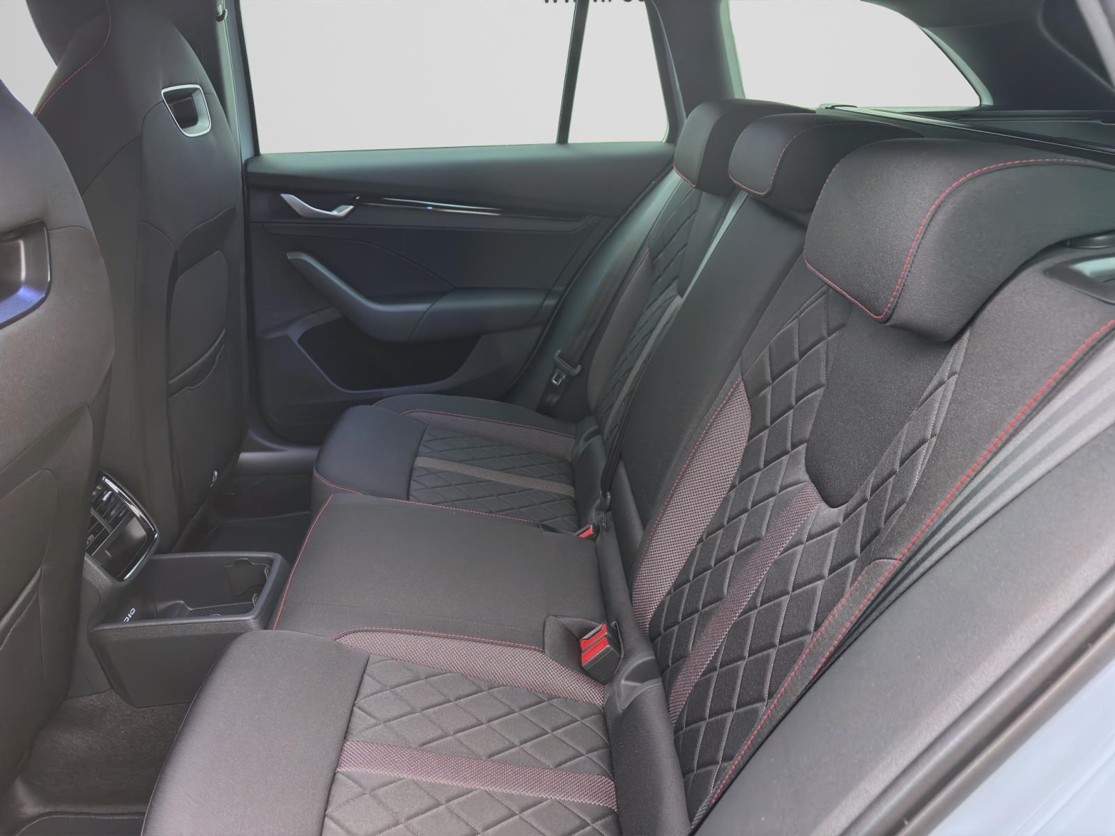 Bild 14: Skoda Octavia COMBI RS DSG NAV KAM pACC MATRIX WINTER-P