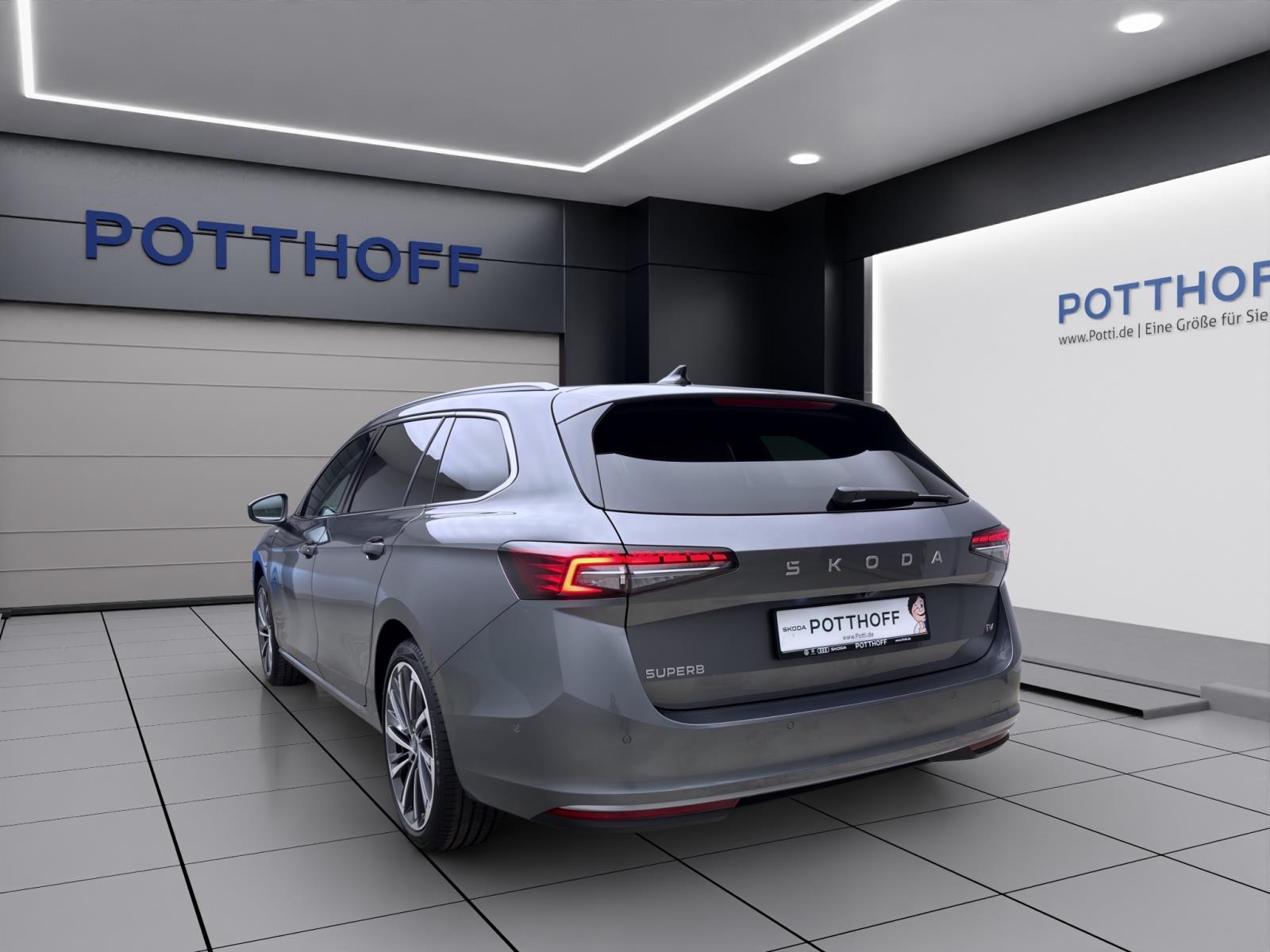 Skoda Superb COMBI iV L&K AHK PANO NAV DCC 19 CANTON ASSISTENZ+