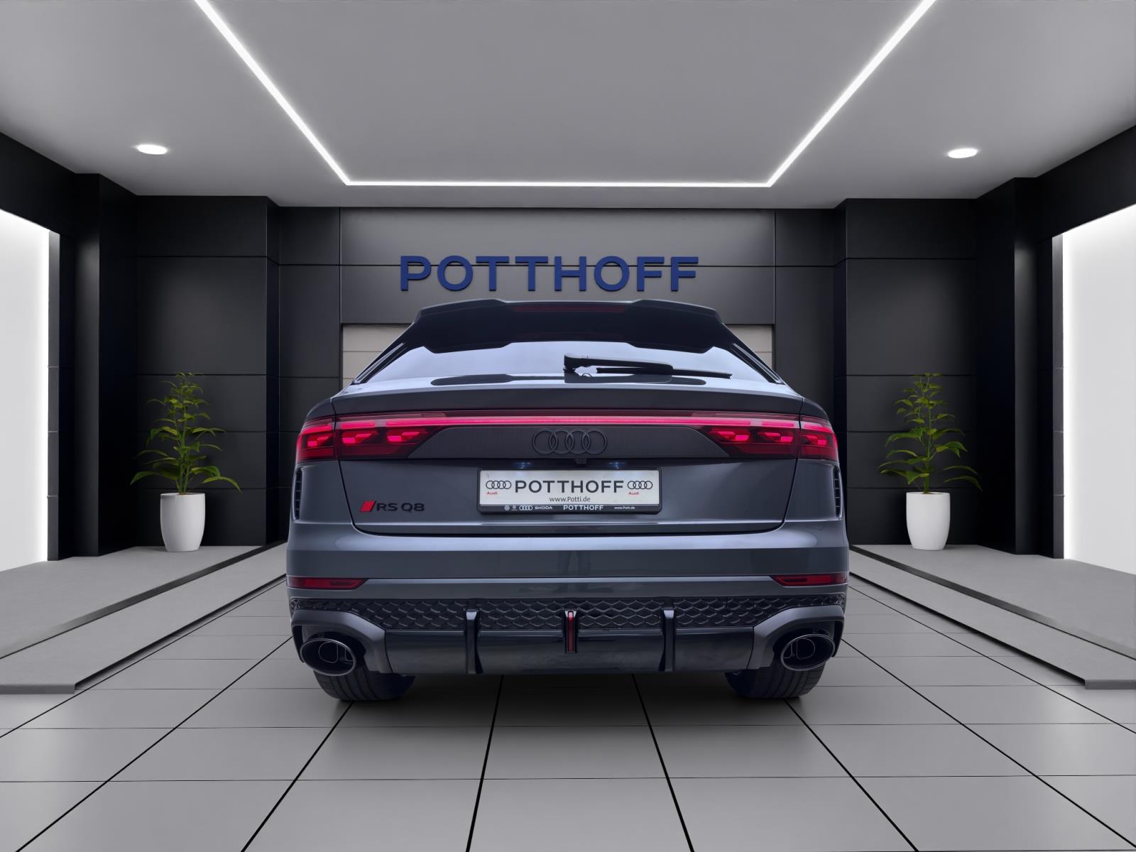 Audi RSQ8 SUV performance 471(640) kW(PS) tiptronic