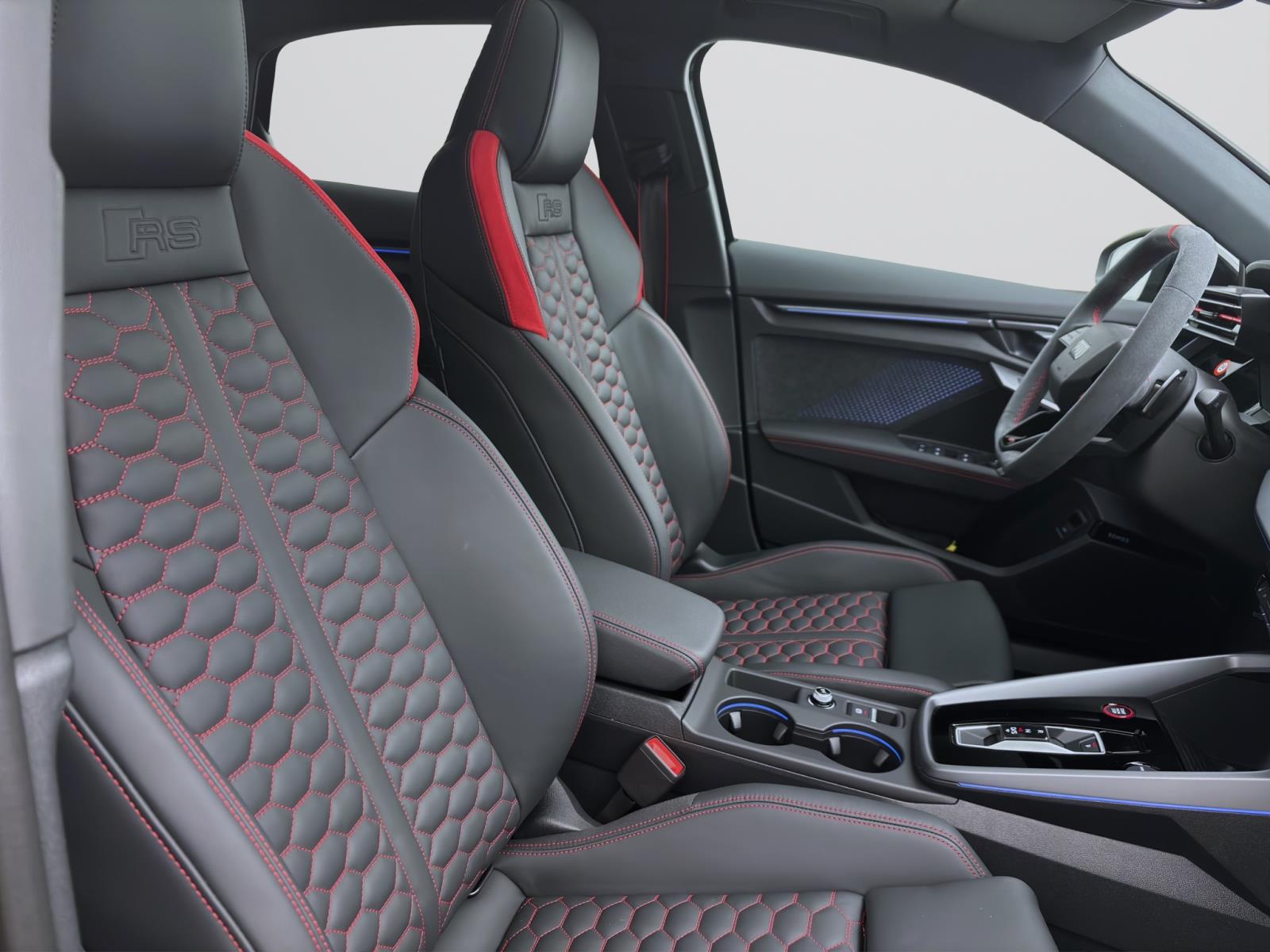 Audi RS3 Limousine 294(400) kW(PS) S tronic