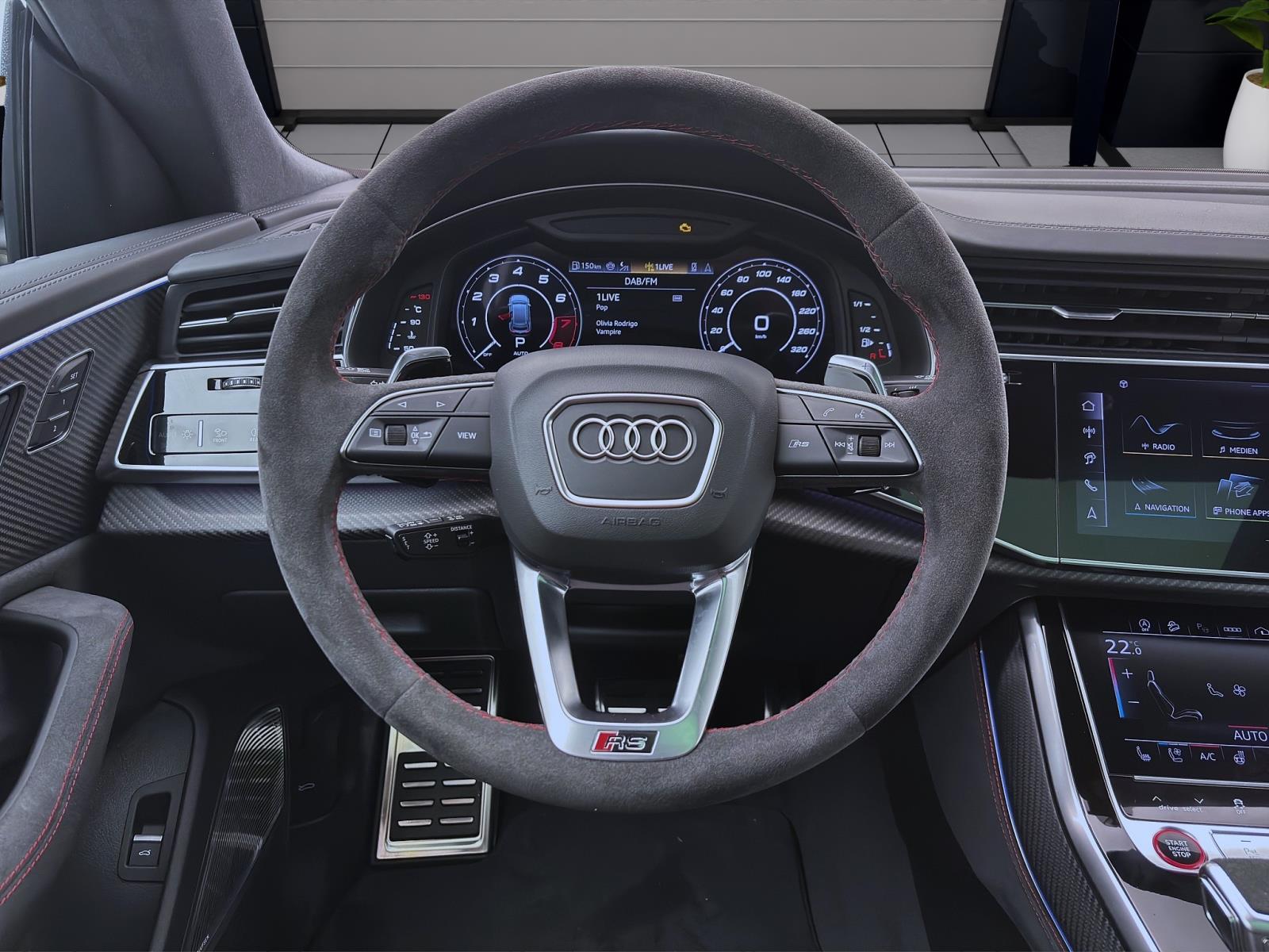 Audi RSQ8 SUV performance 471(640) kW(PS) tiptronic
