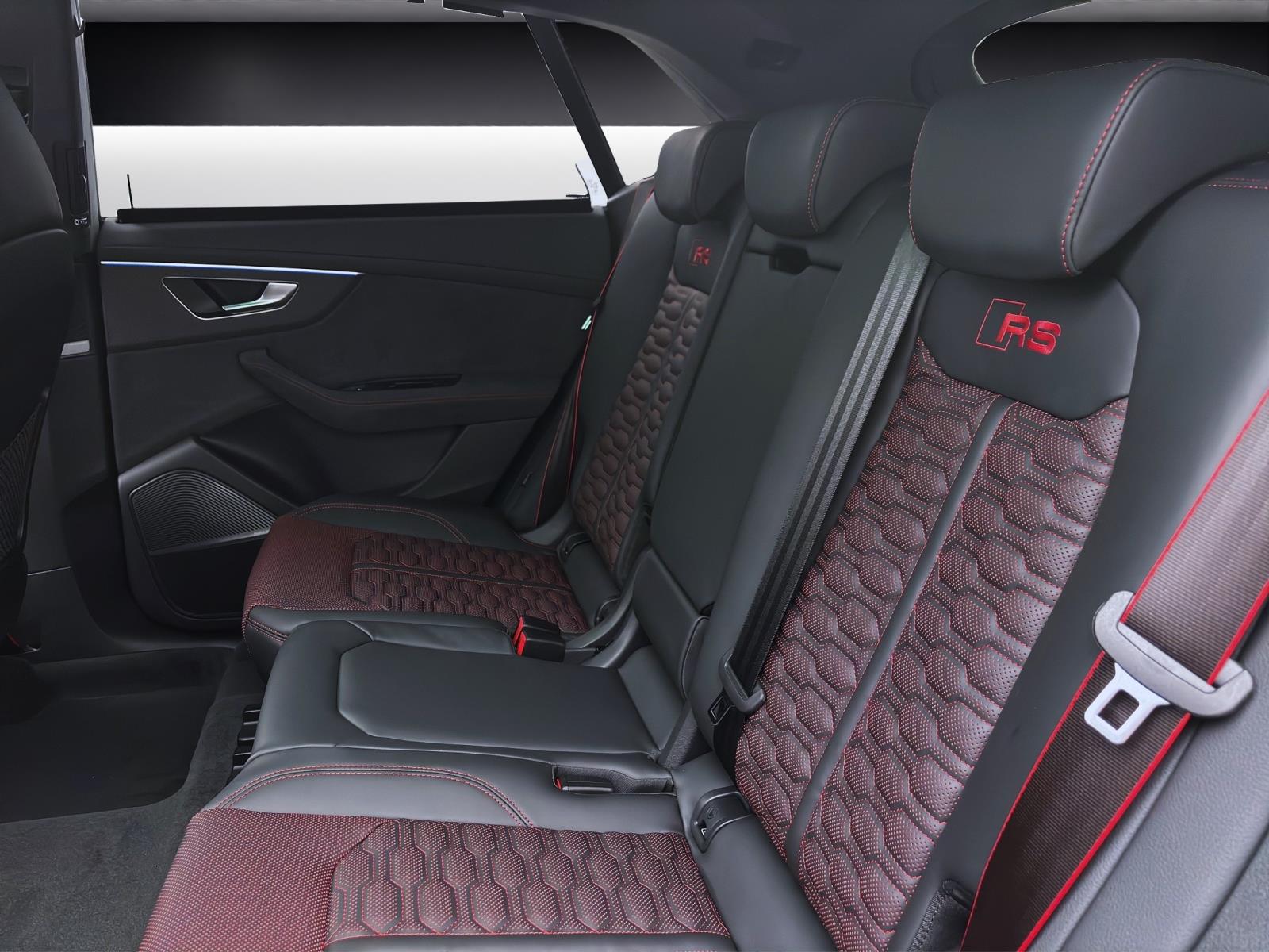 Audi RSQ8 SUV performance 471(640) kW(PS) tiptronic