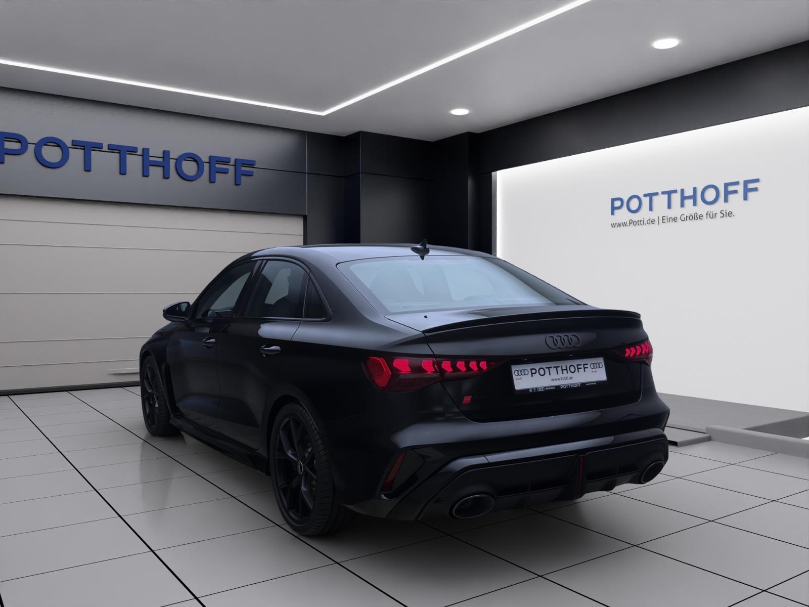 Audi RS3 Limousine 294(400) kW(PS) S tronic
