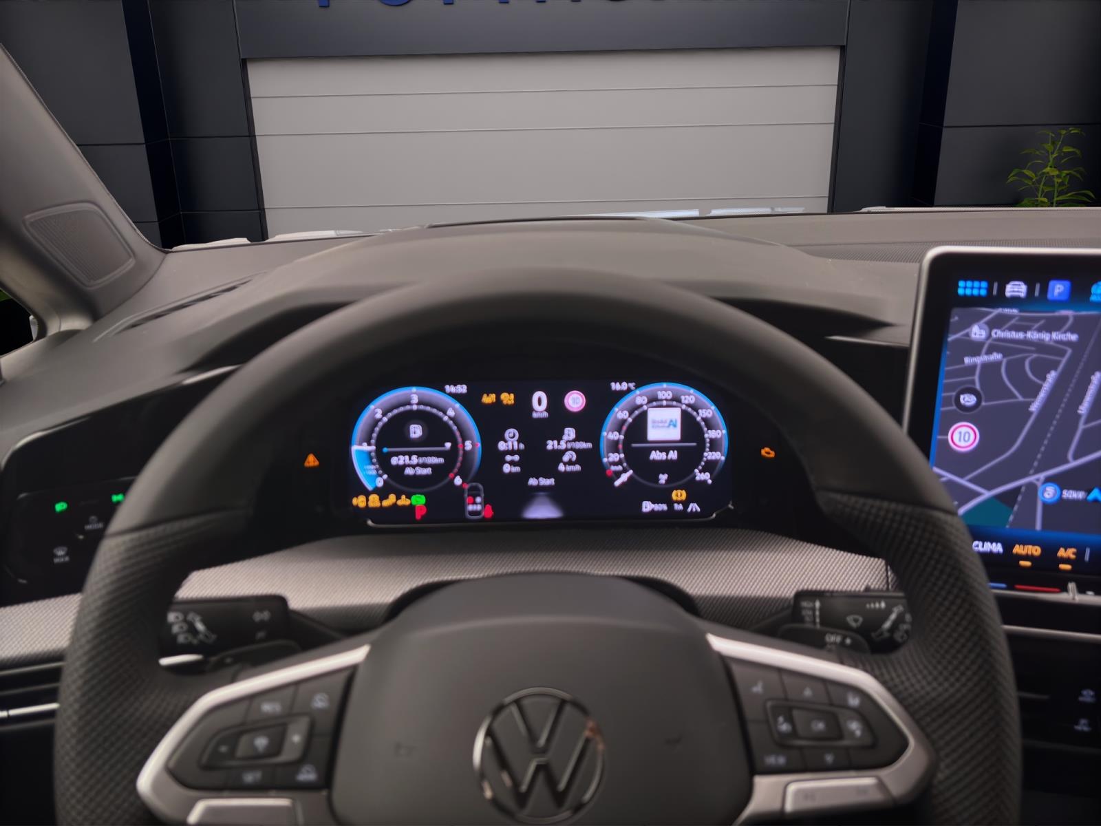 Bild 11: Volkswagen Golf Variant R-Line 2.0 TDI DSG