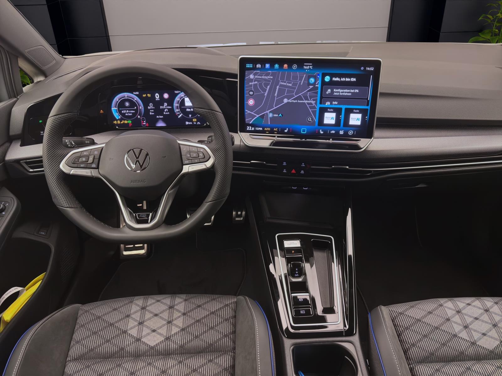 Bild 12: Volkswagen Golf Variant R-Line 2.0 TDI DSG