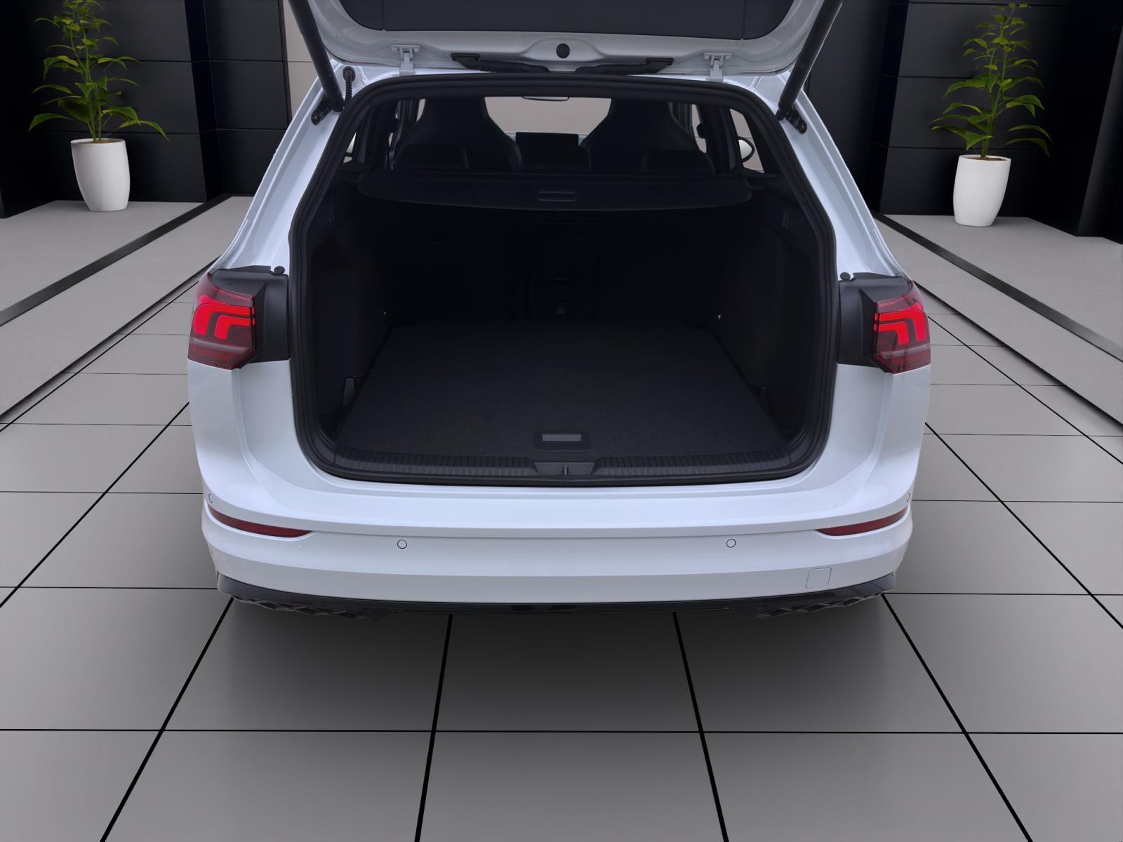 Bild 3: Volkswagen Golf Variant R-Line 2.0 TDI DSG