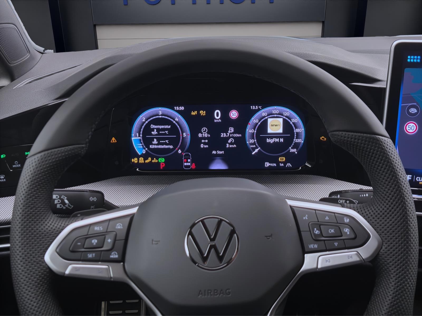 Bild 11: Volkswagen Golf Variant R-Line 2.0 TDI DSG