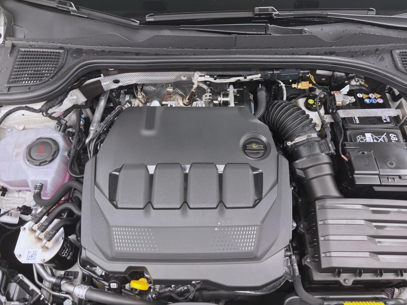 Bild 16: Volkswagen Golf Variant R-Line 2.0 TDI DSG