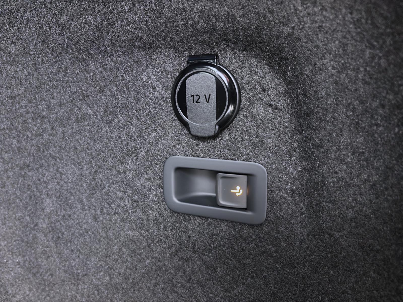 Bild 18: Volkswagen Golf Variant R-Line 2.0 TDI DSG