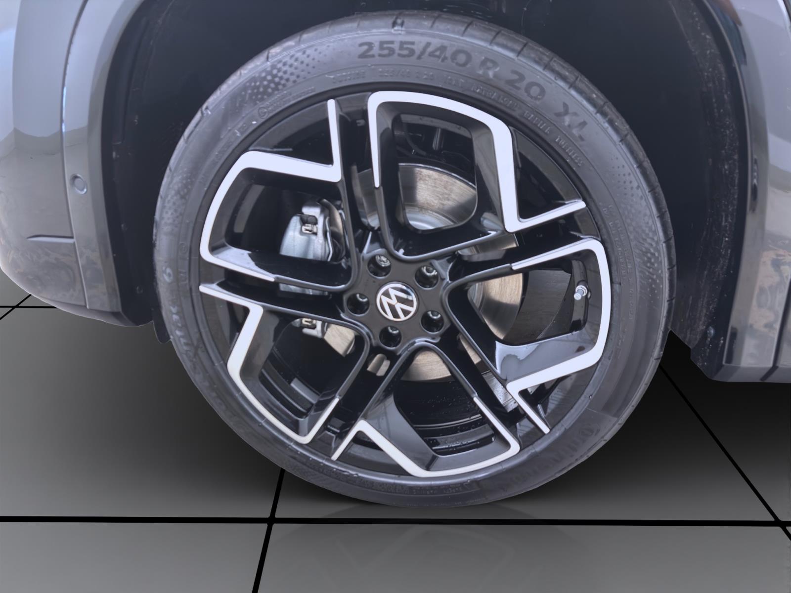 Volkswagen Tayron 2.0 TSI DSG 4M R-LINE NAVI STANDHZG MATRIX AHK