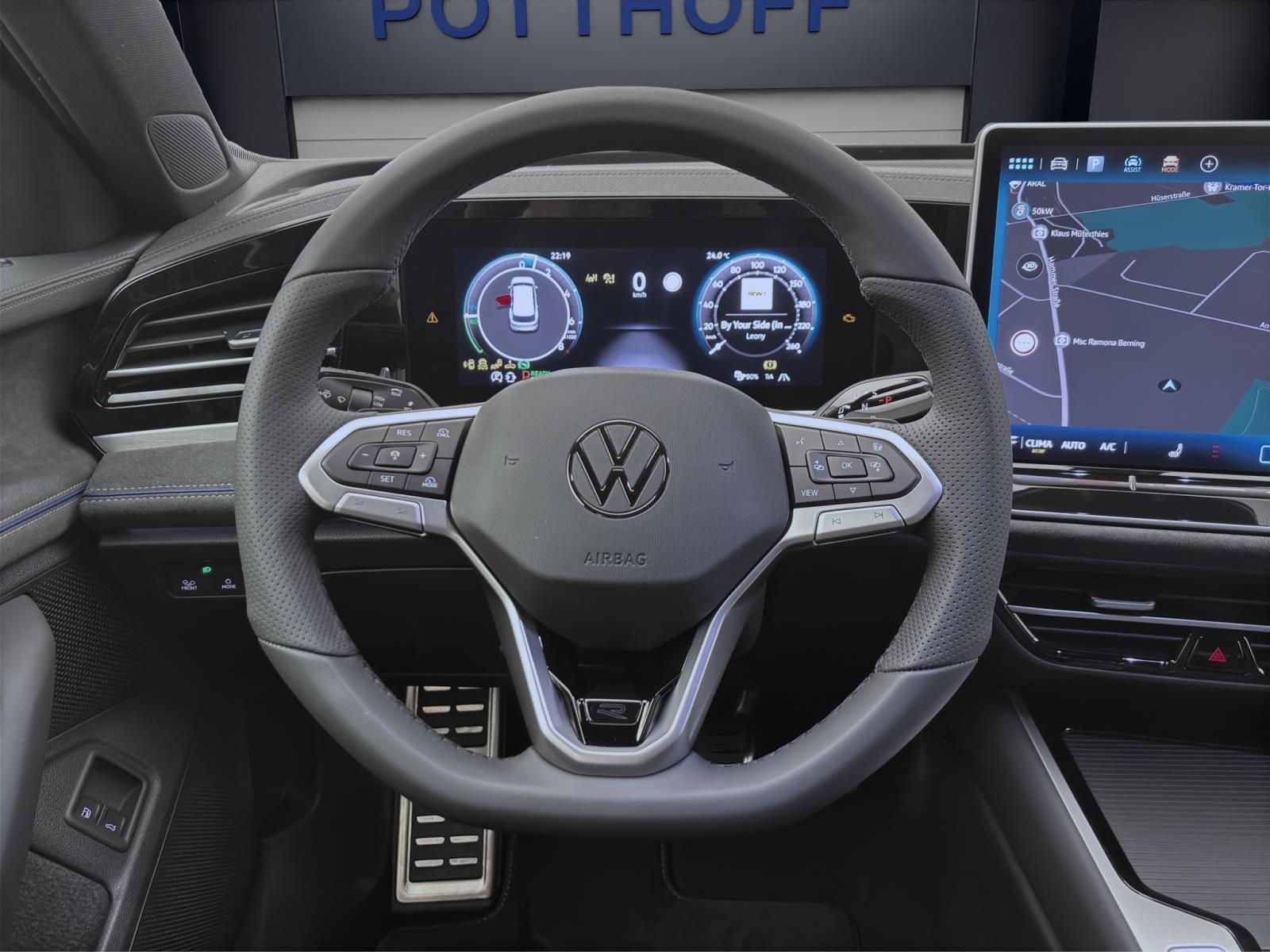 Bild 10: Volkswagen Passat R-Line 1.5 TSI eHybrid