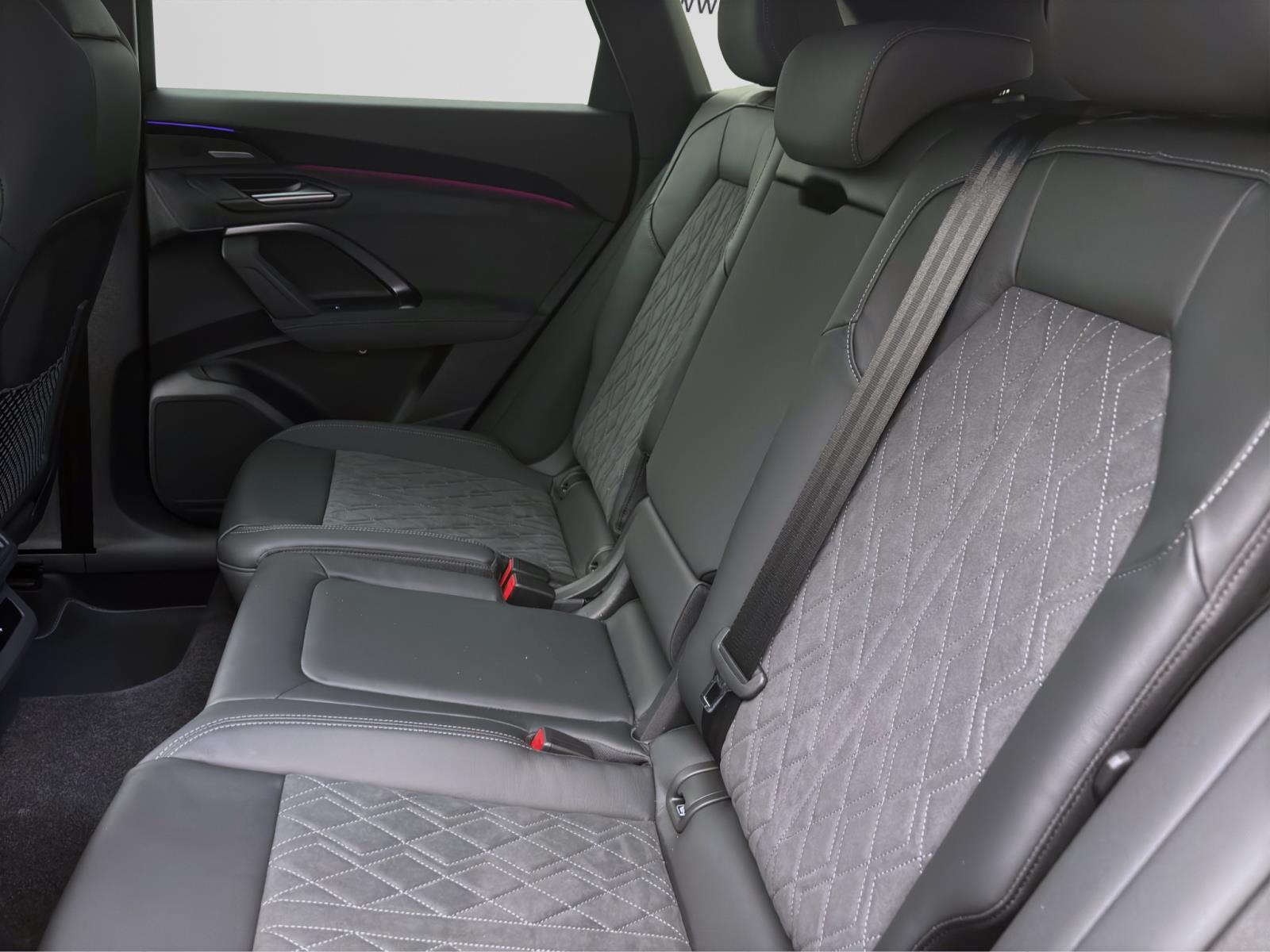 Bild 14: Audi SQ5 SUV TFSI 270 kW S tronic AHK PANO VIRTUAL HuD