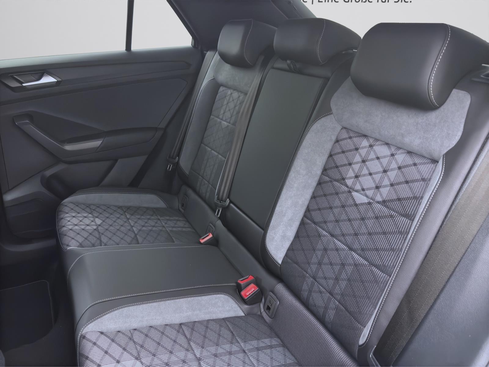 Volkswagen T-Roc 1.0 TSI R-LINE KAMERA PDC SITZHZG ACC
