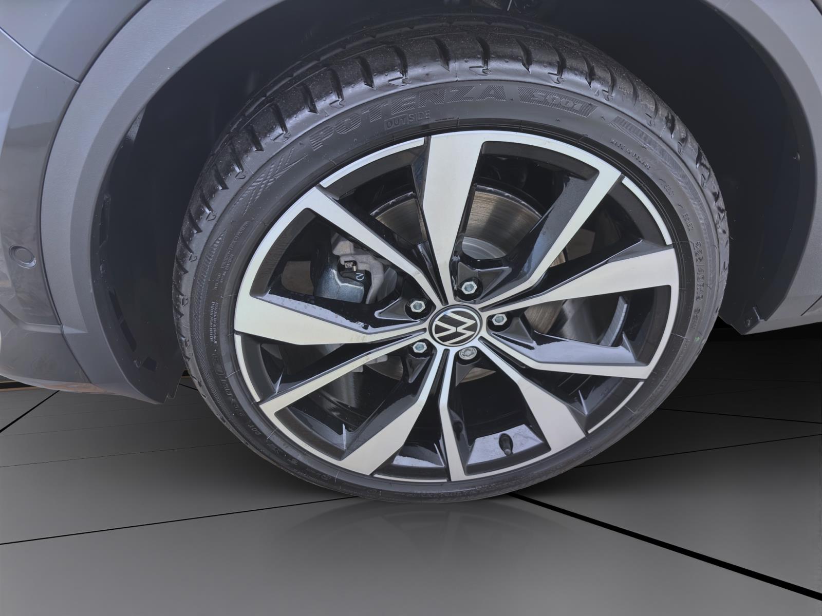 Volkswagen T-Roc 1.0 TSI R-LINE KAMERA PDC SITZHZG ACC
