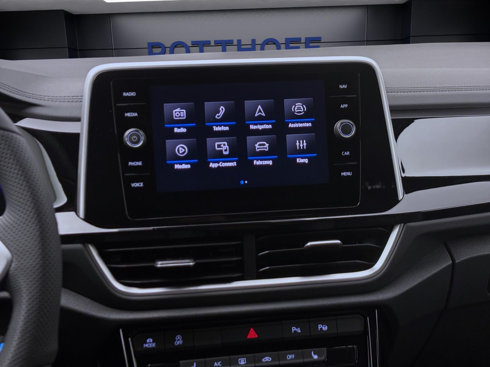 Volkswagen T-Roc 1.0 TSI R-LINE KAMERA PDC SITZHZG ACC