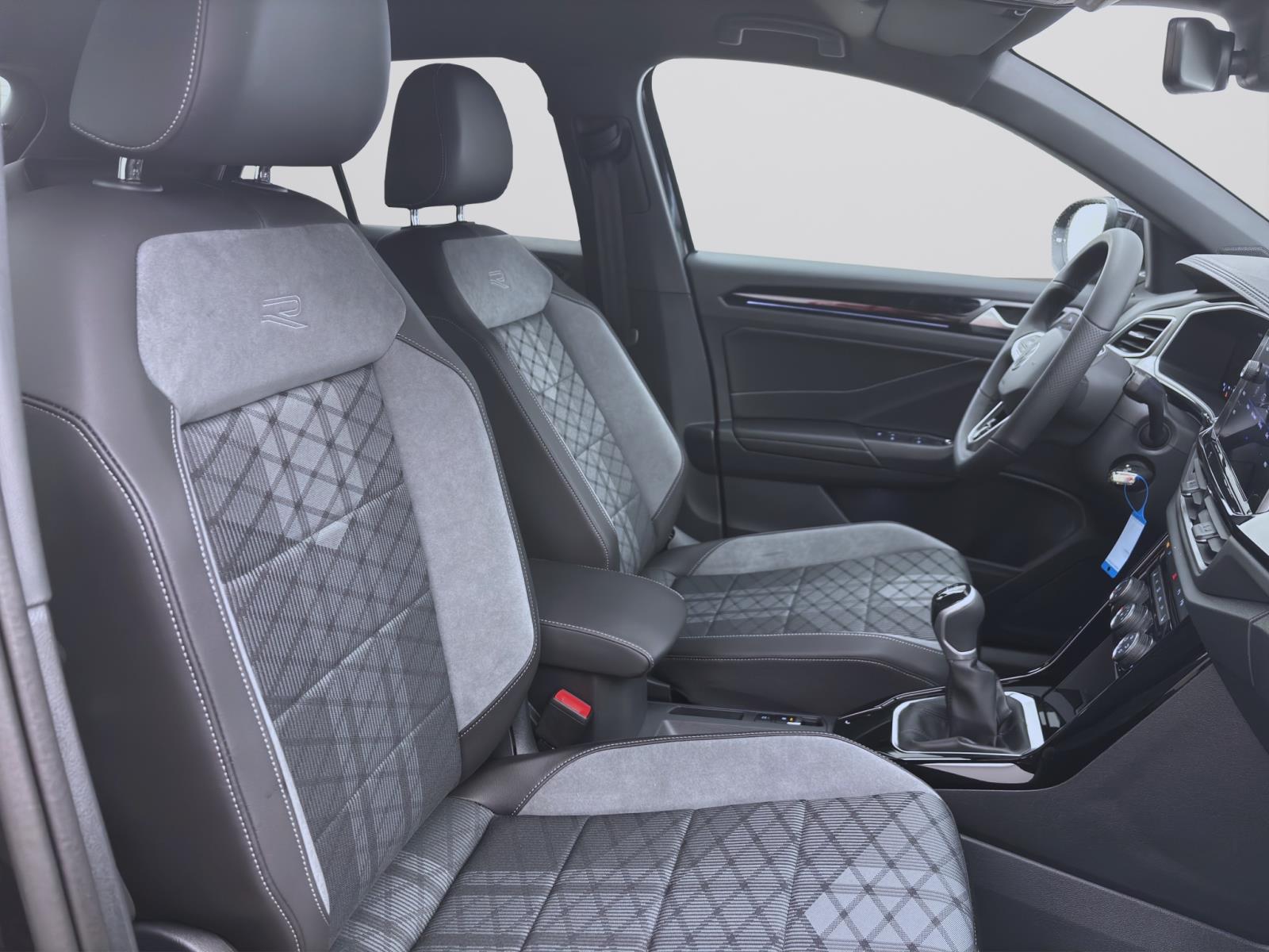 Volkswagen T-Roc 1.0 TSI R-LINE PDC LED KAMERA SITZHZG