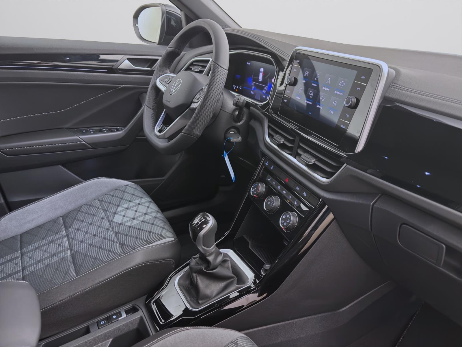 Volkswagen T-Roc 1.0 TSI R-LINE PDC LED KAMERA SITZHZG