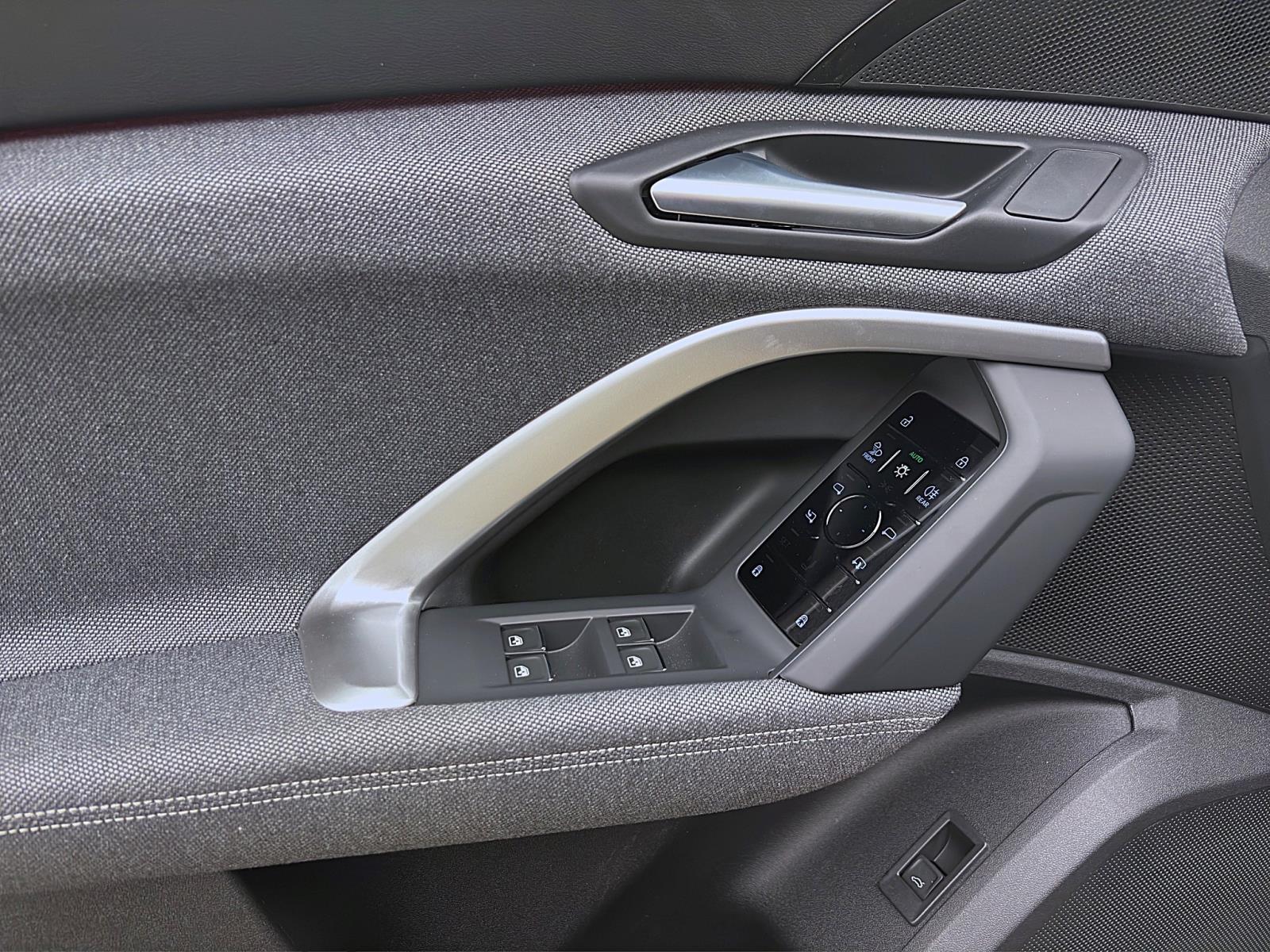 Bild 9: Audi Q5 Sportback TDI quattro 150 kW S tronic LM20 AHK MATRIX NAVI