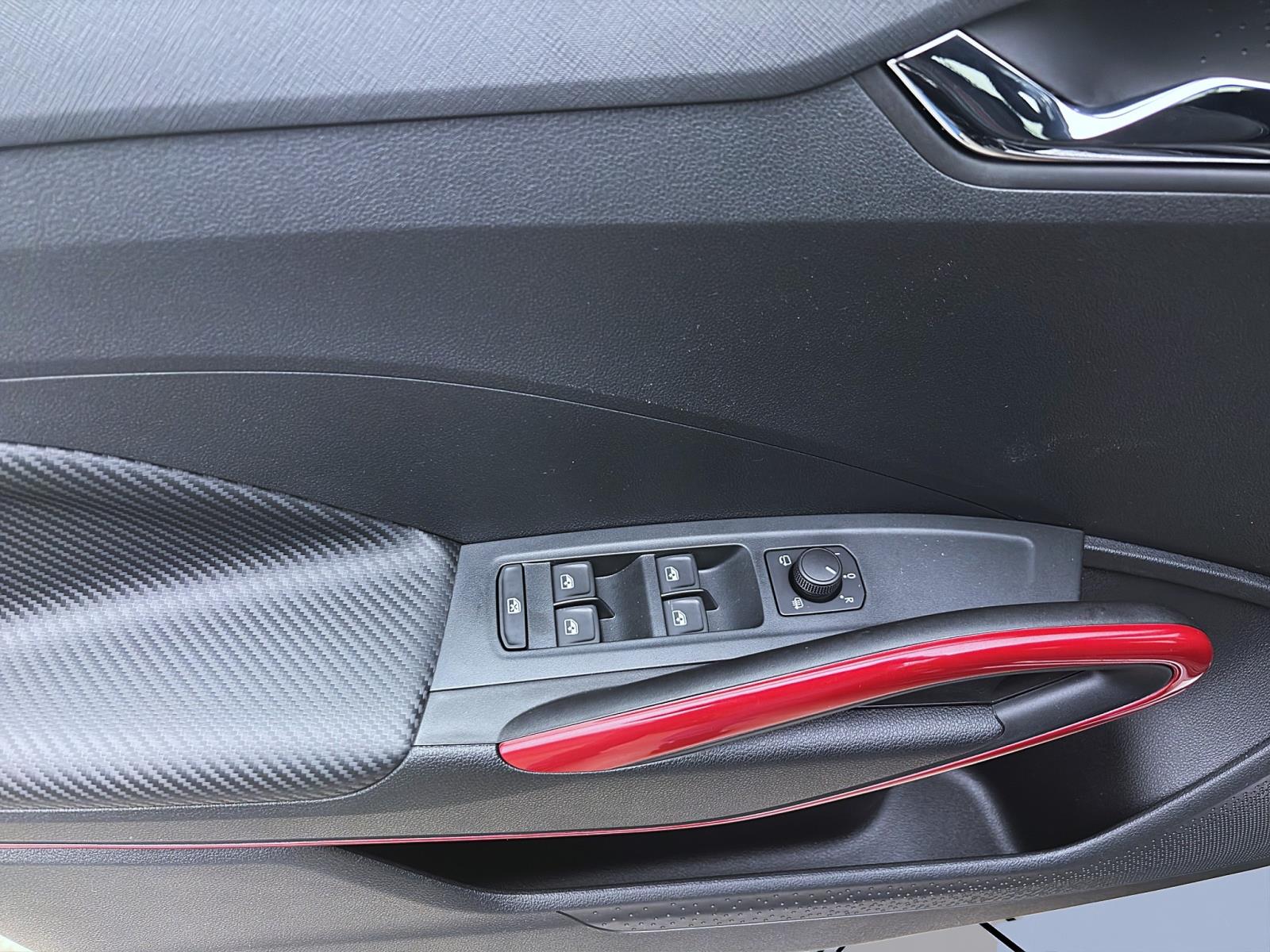 Bild 9: Skoda Fabia MONTE CARLO DSG 18 pACC NAV KAM PARKEN+ WINTER+