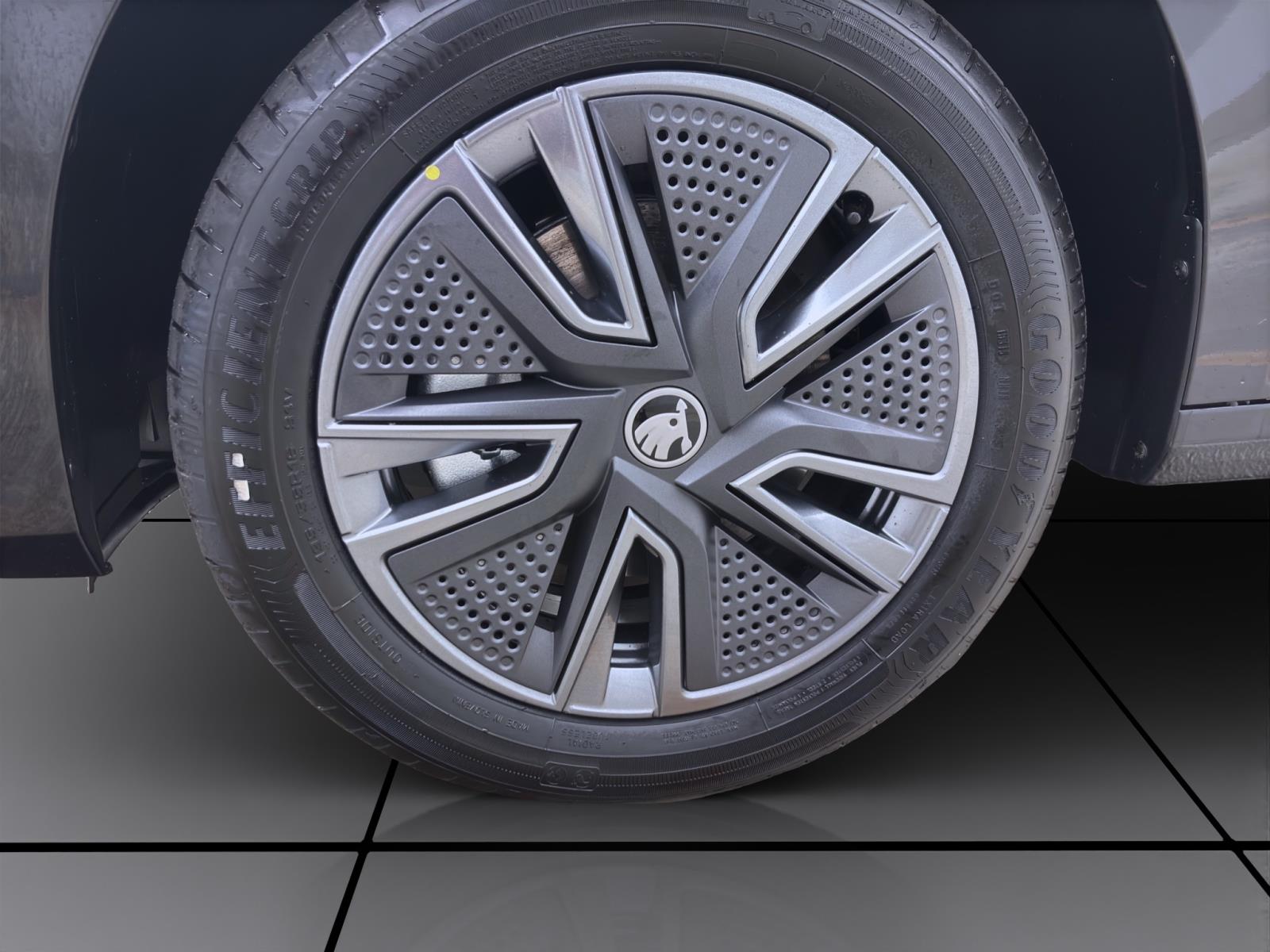 Bild 7: Skoda Fabia TOUR NAV KAM LED SMARTL. WINTER+ 16ALU