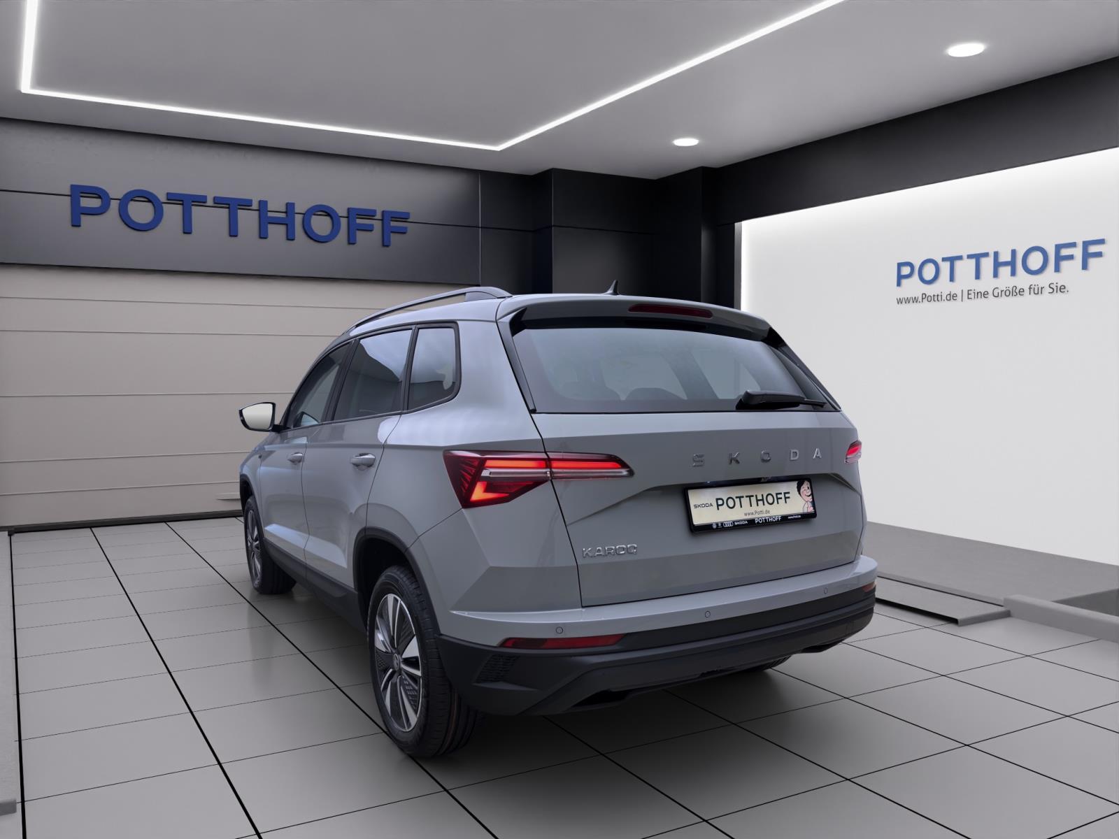 Bild 1: Skoda Karoq TOUR DSG AHK PANO NAV ASSISTENZ+ WINTER+