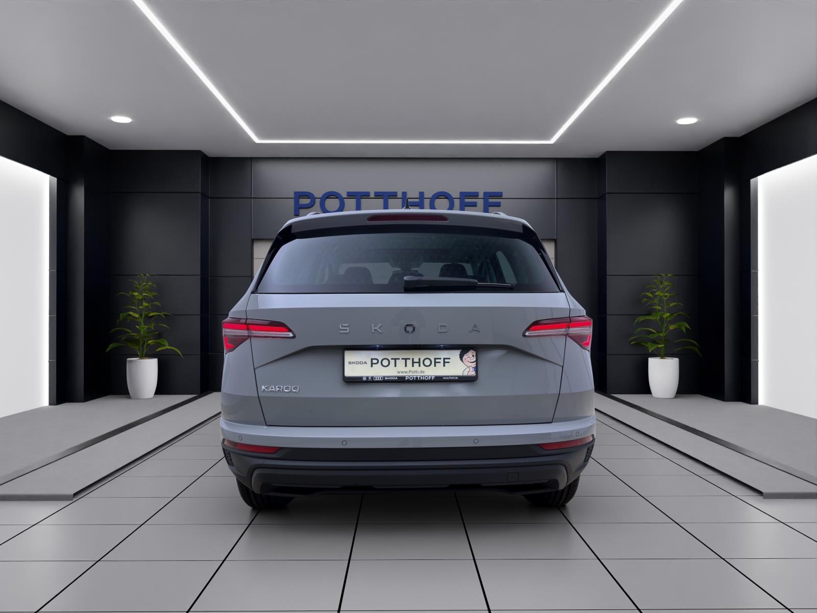 Bild 2: Skoda Karoq TOUR DSG AHK PANO NAV ASSISTENZ+ WINTER+