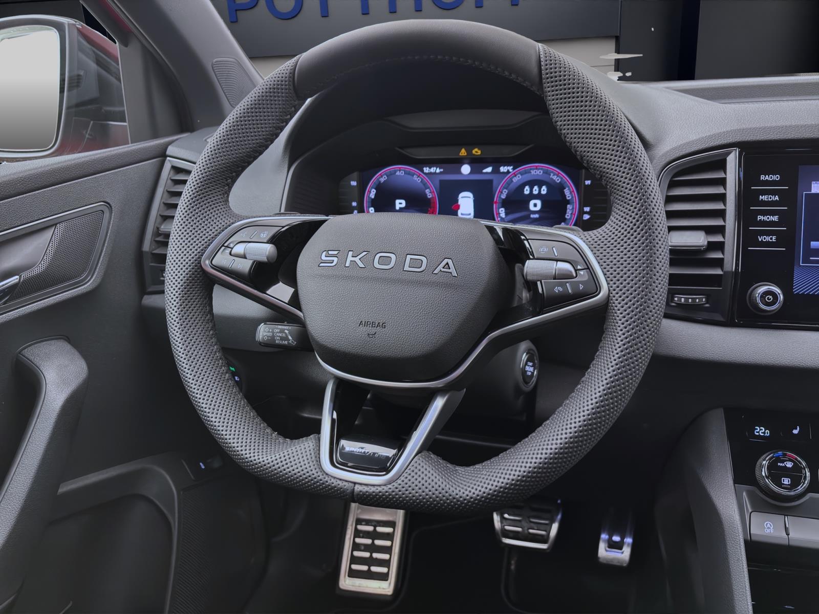 Bild 10: Skoda Karoq SPORTLINE DSG AHK ACC NAV KAM DCC KOMFORT