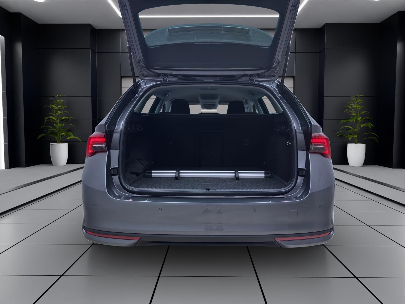 Bild 3: Skoda Octavia COMBI SELECTION DSG AHK KAM NAV WINTER-P. SPURWECHSEL