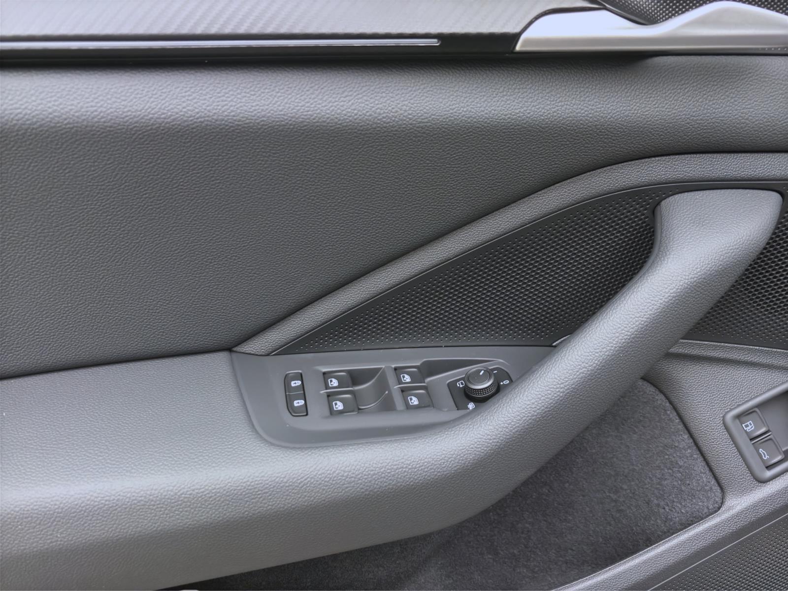 Bild 9: Skoda Superb COMBI iV SPORTLINE AHK PANO ASSISTENZ+ NAV 360° HEAD-UP