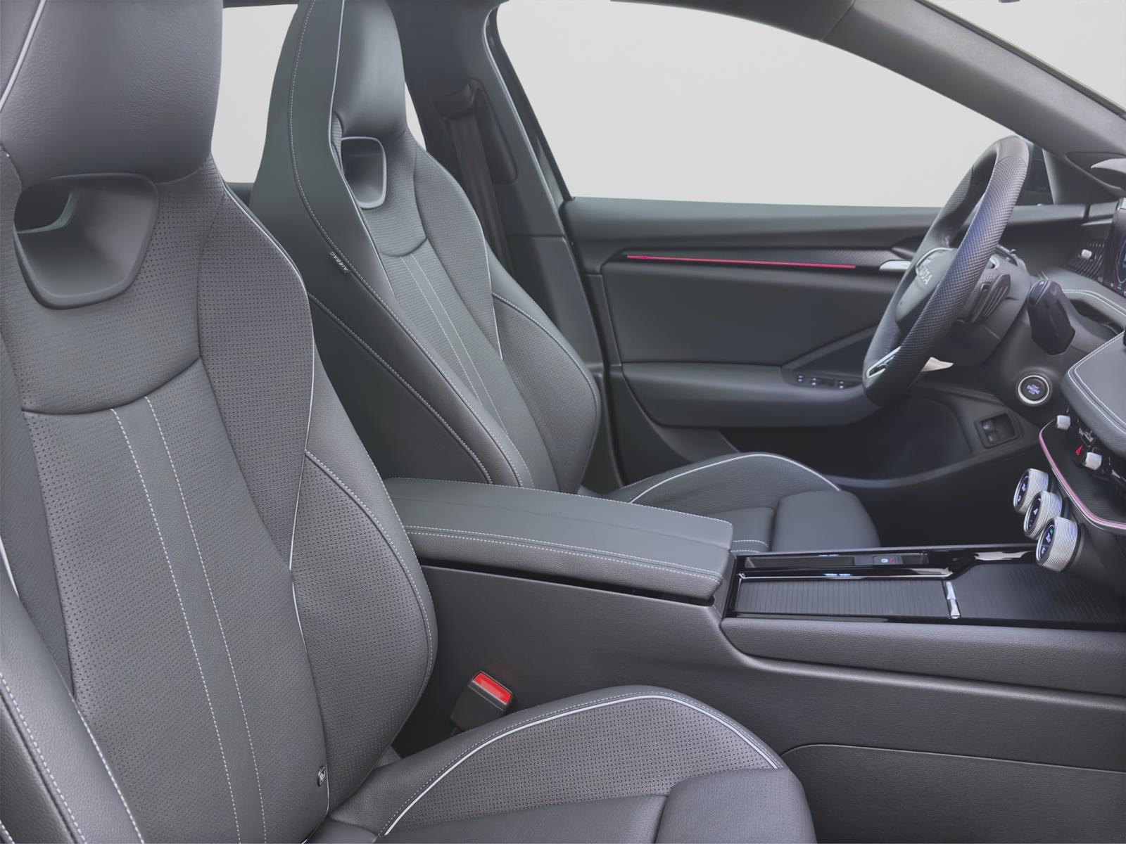 Bild 14: Skoda Superb COMBI iV SPORTLINE AHK PANO ASSISTENZ+ NAV 360° HEAD-UP