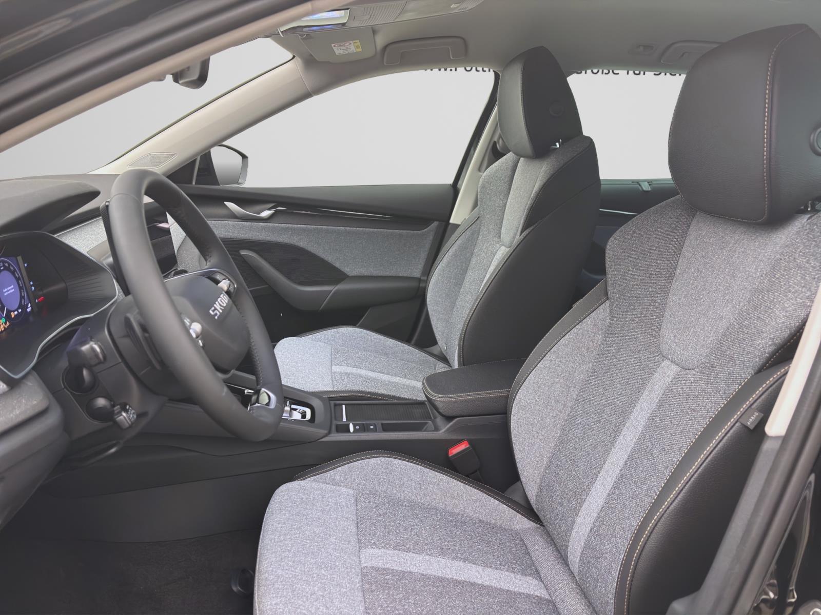 Bild 8: Skoda Octavia COMBI TOUR DSG AHK pACC NAV 360° HEAD-UP MATRIX