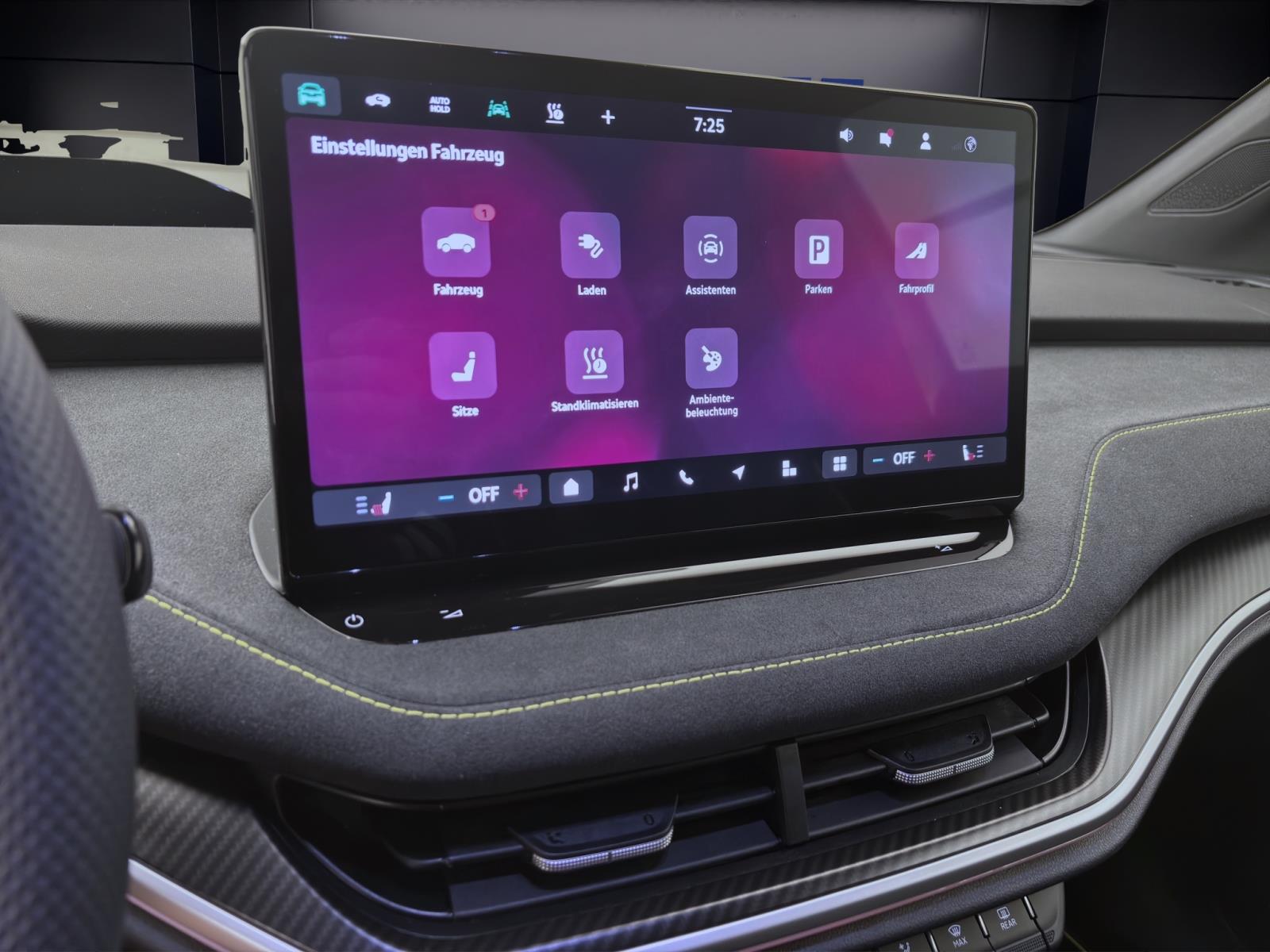 Bild 11: Skoda Elroq RS 4X4 MAXX AHK WÄRMEP 360° 20 HEAD-UP