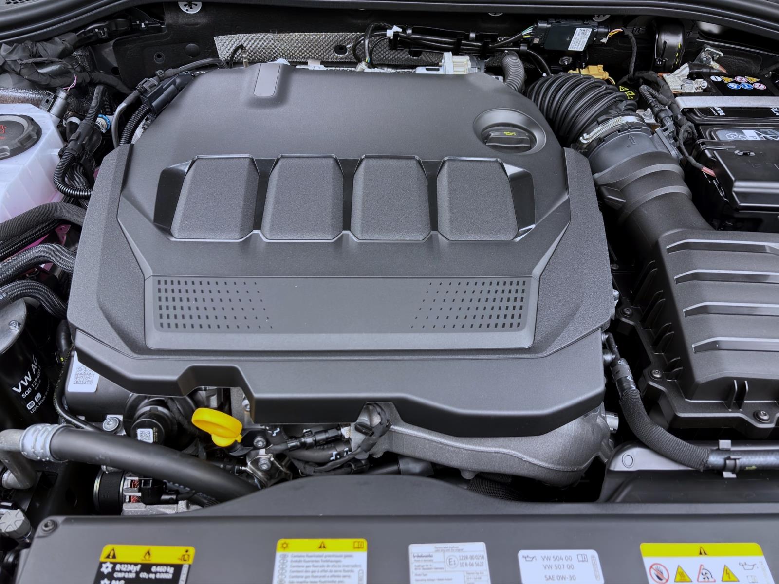 Bild 17: Skoda Superb COMBI SPORTLINE 4X4 AHK PANO STANDH 19 360° NAV ASSISTENZ+