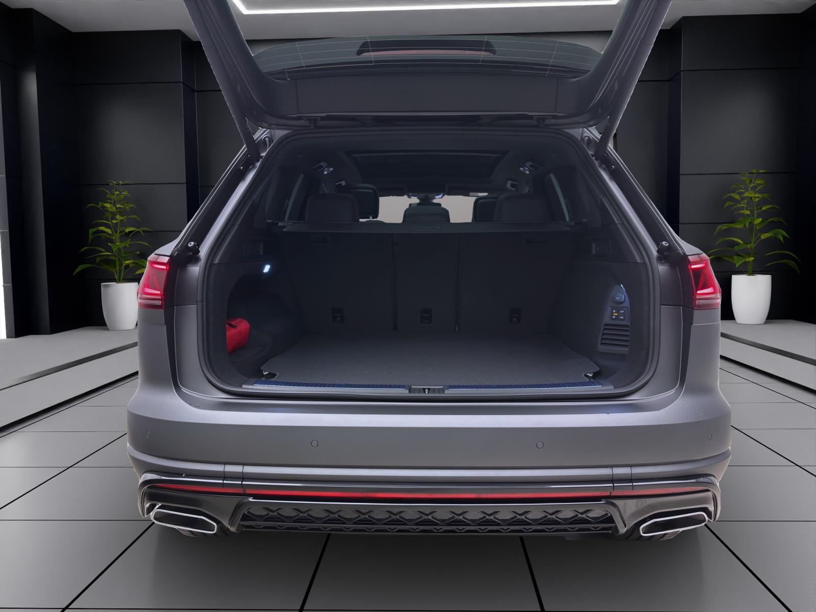 Bild 3: Volkswagen Touareg R-Line 3.0 TDI 4Motion - Vollausstattung