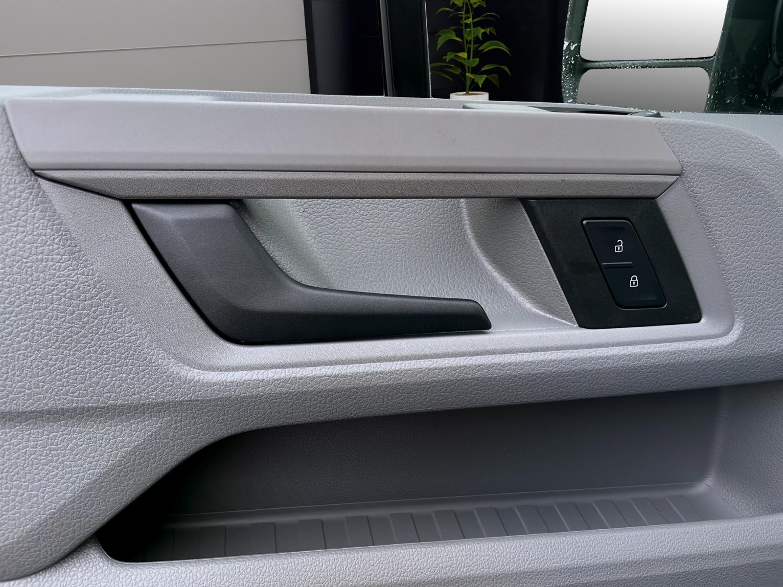 Bild 9: Volkswagen Crafter 35 Kasten Mittel HD 2,0 TDI Sofort Verfügbar