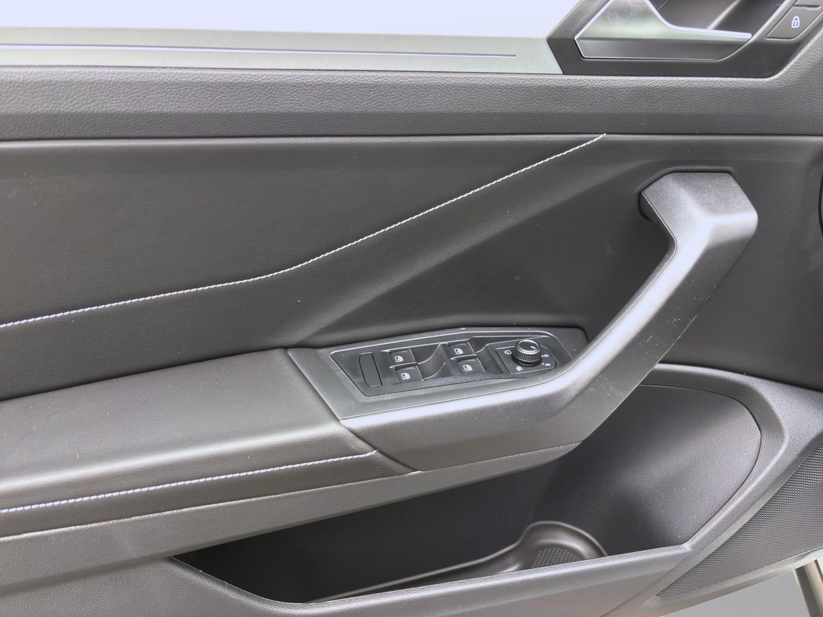 Bild 9: Volkswagen T-Roc Cabriolet Energy 1.5 TSI DSG