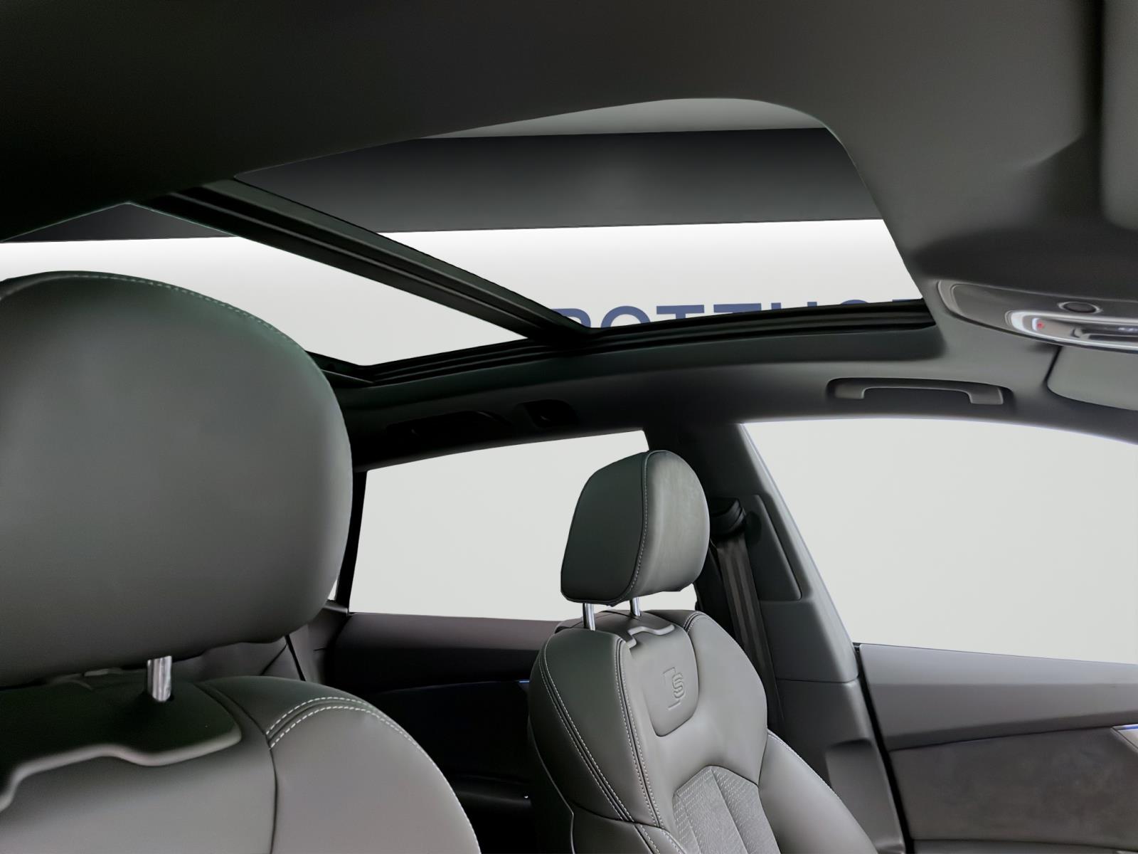 Bild 16: Audi Q8 SUV TDI quattro S line business 210 kW tiptronic