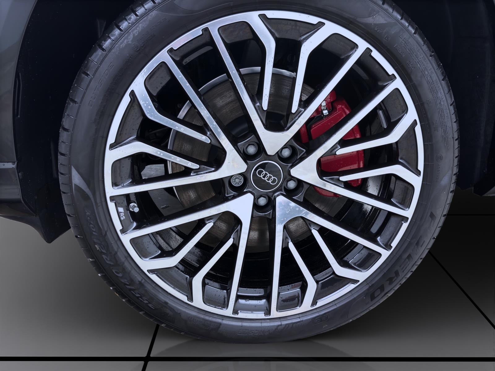 Bild 7: Audi Q5 Sportback e-Hybrid 270 kW quattro edition one mythosschwarz