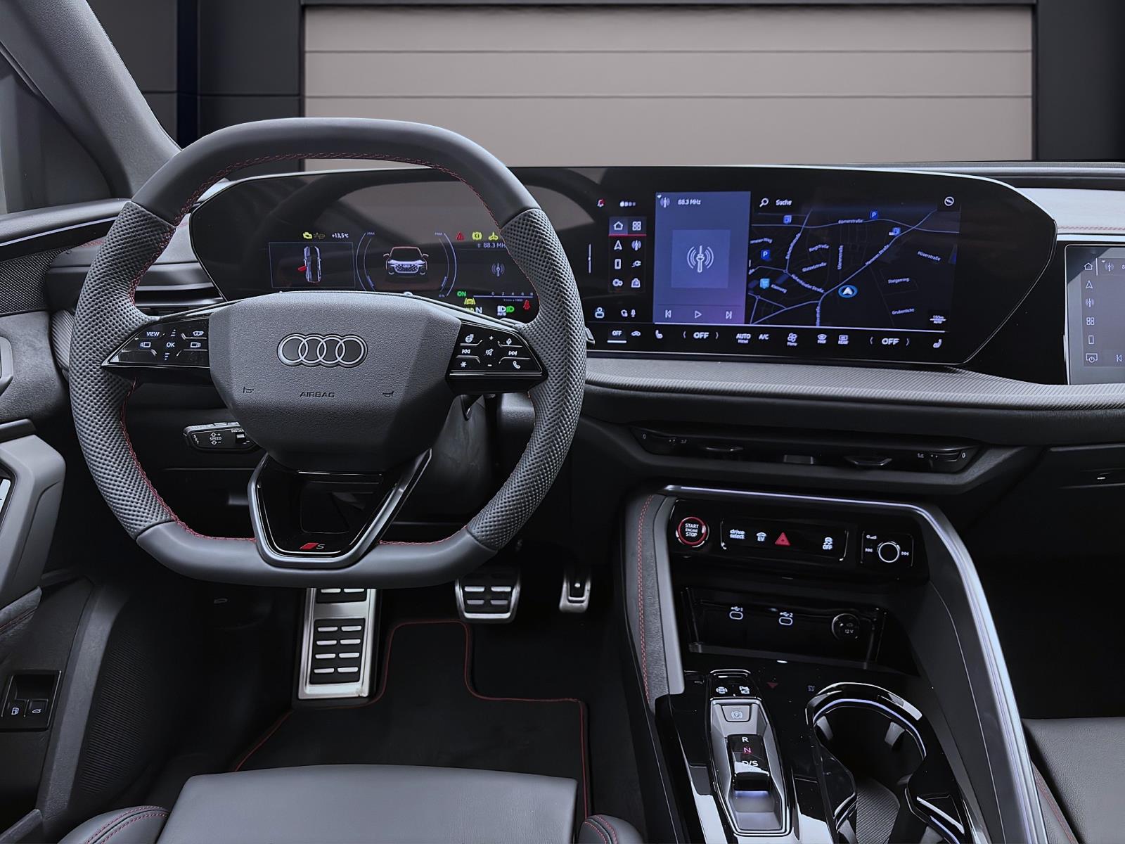 Bild 11: Audi Q5 Sportback e-Hybrid 270 kW quattro edition one mythosschwarz